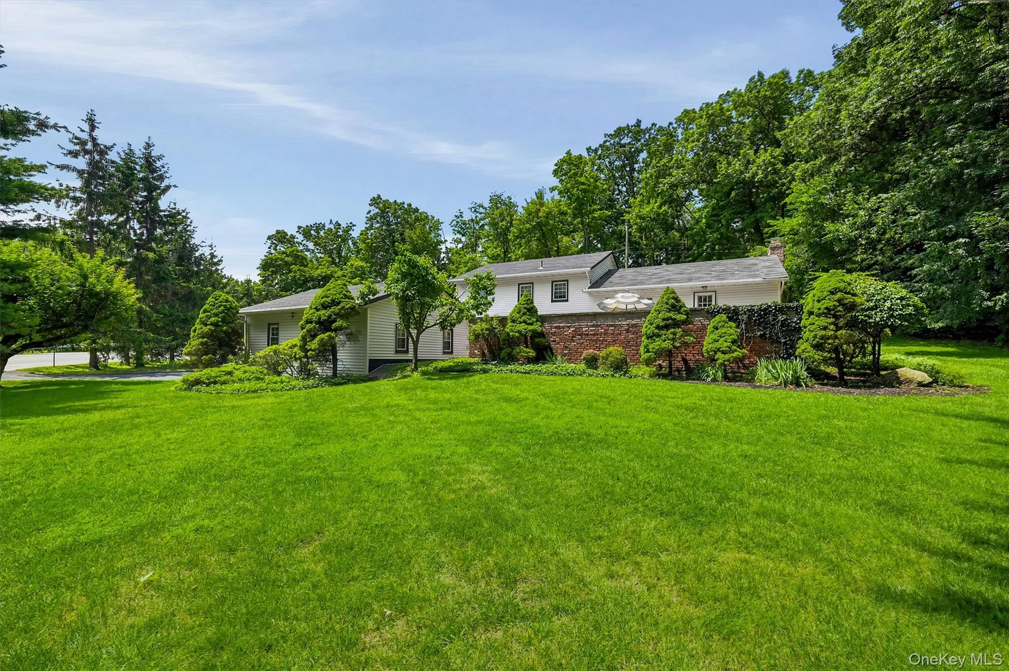 2 Buena Vista Terrace, Woodbury, NY, 3 Bedrooms Bedrooms, 9 Rooms Rooms,2 BathroomsBathrooms,Residential,For Rent,Buena Vista,0,1031470 2 Buena Vista Terrace, Woodbury, NY, 3 Bedrooms Bedrooms, 9 Rooms Rooms,2 BathroomsBathrooms,Residential,For Rent,Buena Vista,0,1031470