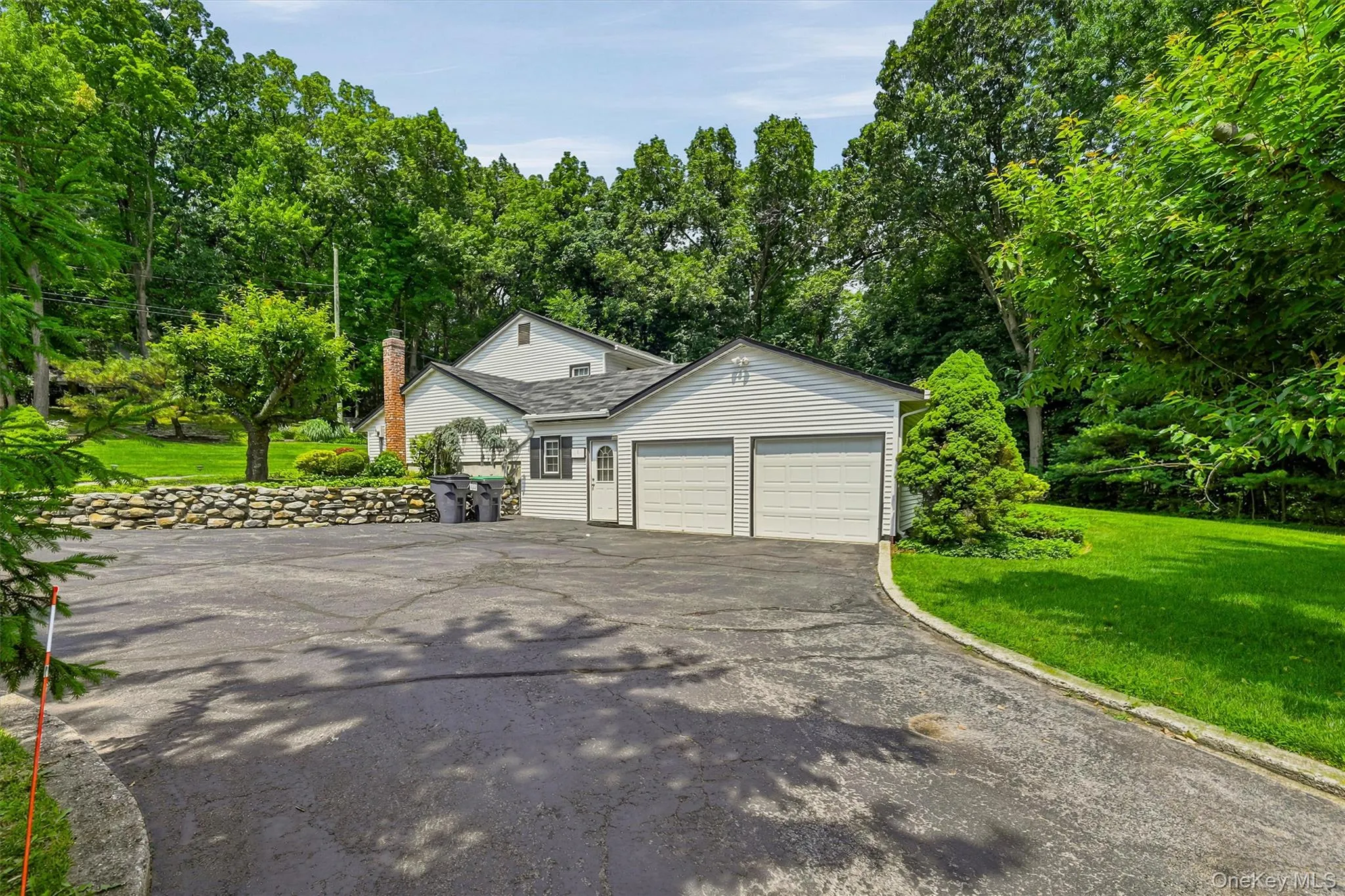 2 Buena Vista Terrace, Woodbury, NY, 3 Bedrooms Bedrooms, 9 Rooms Rooms,2 BathroomsBathrooms,Residential,For Rent,Buena Vista,0,1031470 2 Buena Vista Terrace, Woodbury, NY, 3 Bedrooms Bedrooms, 9 Rooms Rooms,2 BathroomsBathrooms,Residential,For Rent,Buena Vista,0,1031470