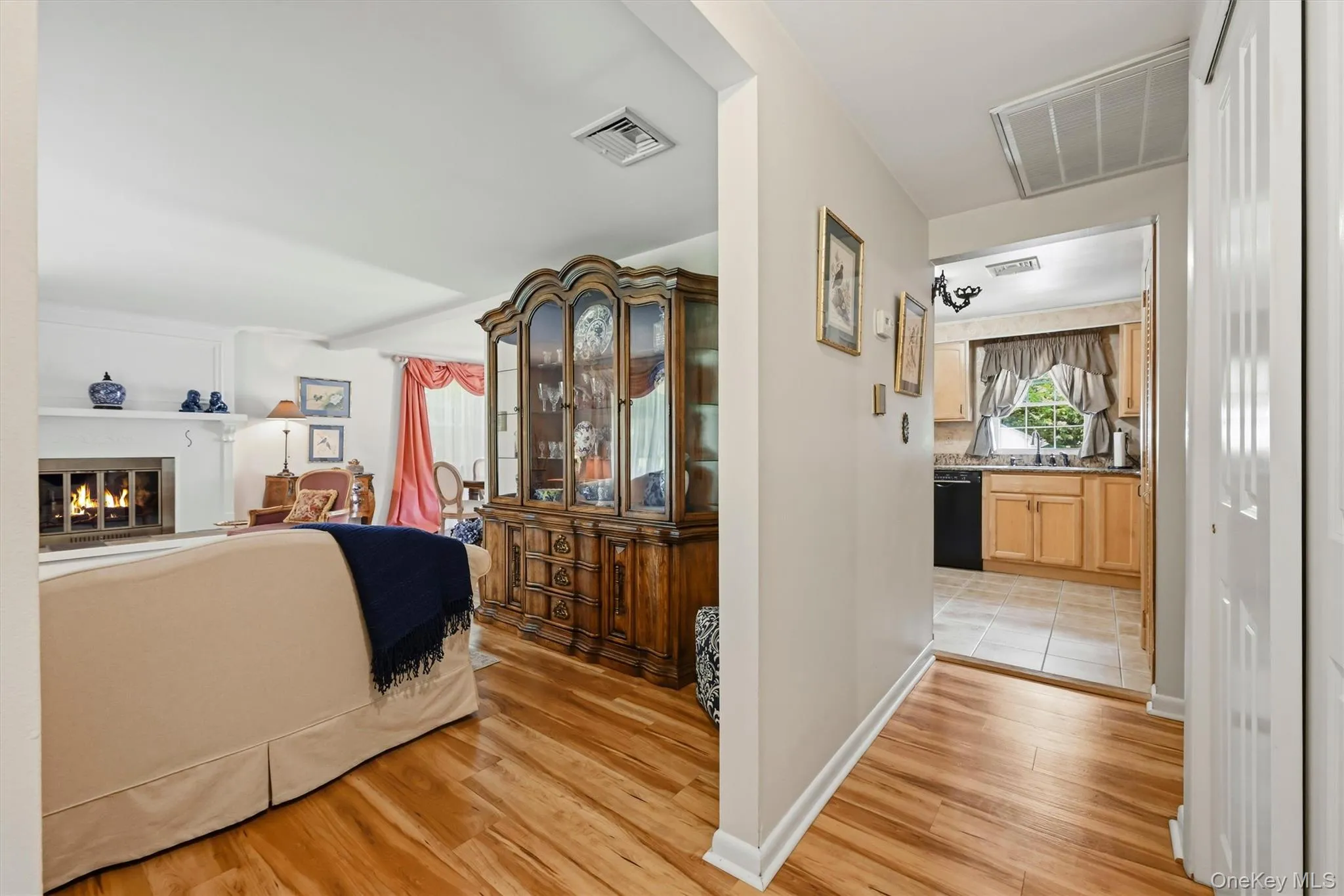2 Buena Vista Terrace, Woodbury, NY, 3 Bedrooms Bedrooms, 9 Rooms Rooms,2 BathroomsBathrooms,Residential,For Rent,Buena Vista,0,1031470 2 Buena Vista Terrace, Woodbury, NY, 3 Bedrooms Bedrooms, 9 Rooms Rooms,2 BathroomsBathrooms,Residential,For Rent,Buena Vista,0,1031470