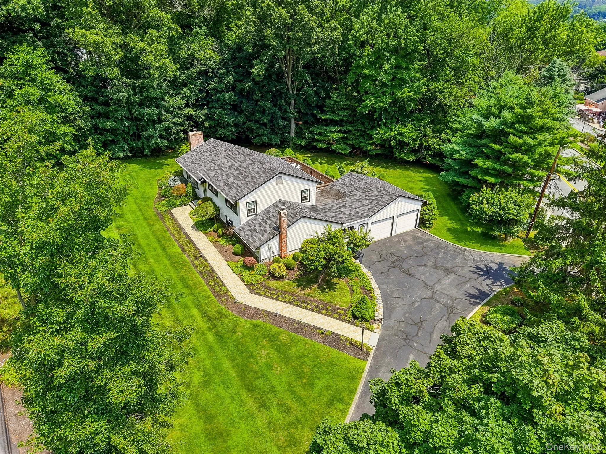 2 Buena Vista Terrace, Woodbury, NY, 3 Bedrooms Bedrooms, 9 Rooms Rooms,2 BathroomsBathrooms,Residential,For Rent,Buena Vista,0,1031470 2 Buena Vista Terrace, Woodbury, NY, 3 Bedrooms Bedrooms, 9 Rooms Rooms,2 BathroomsBathrooms,Residential,For Rent,Buena Vista,0,1031470