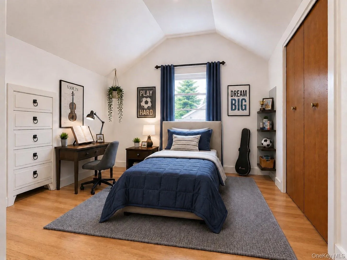 Upper-level bedroom 4, ideal for a child, guest, or home office. (Virtual Staged) Upper-level bedroom 4, ideal for a child, guest, or home office. (Virtual Staged)