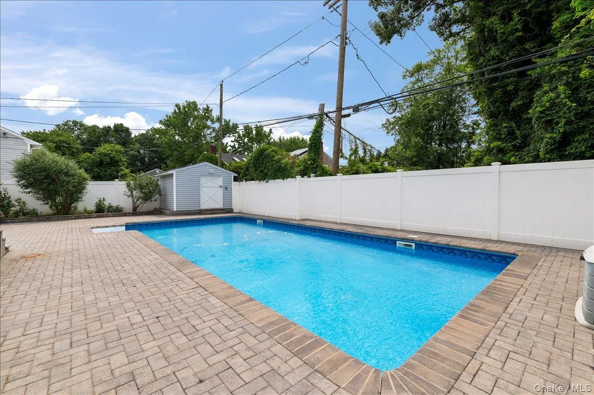 790 Wenwood Drive, Hempstead, NY, 3 Bedrooms Bedrooms, 8 Rooms Rooms,2 BathroomsBathrooms,Residential,For Rent,Wenwood,0,1031476 790 Wenwood Drive, Hempstead, NY, 3 Bedrooms Bedrooms, 8 Rooms Rooms,2 BathroomsBathrooms,Residential,For Rent,Wenwood,0,1031476