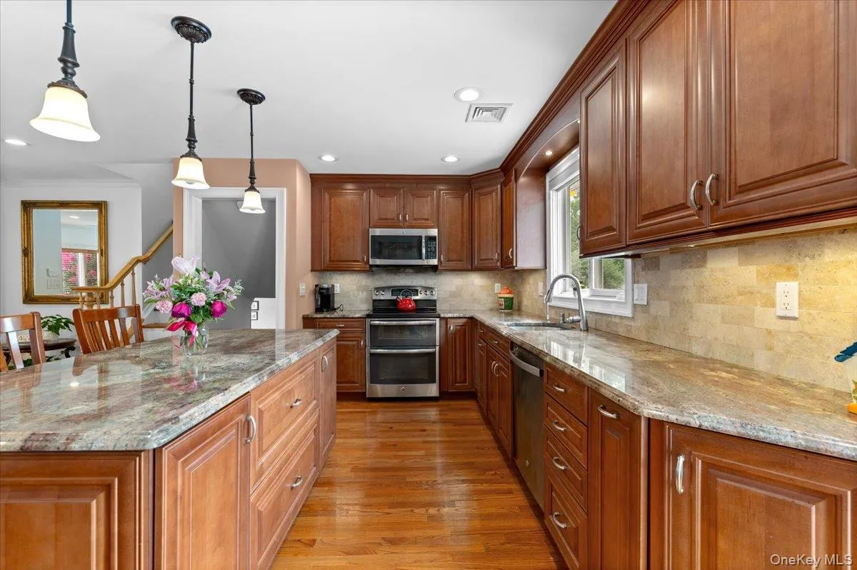 790 Wenwood Drive, Hempstead, NY, 3 Bedrooms Bedrooms, 8 Rooms Rooms,2 BathroomsBathrooms,Residential,For Rent,Wenwood,0,1031476 790 Wenwood Drive, Hempstead, NY, 3 Bedrooms Bedrooms, 8 Rooms Rooms,2 BathroomsBathrooms,Residential,For Rent,Wenwood,0,1031476