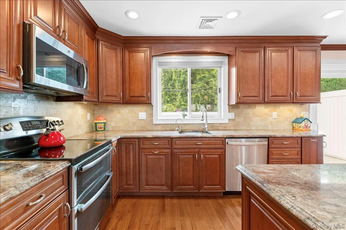 790 Wenwood Drive, Hempstead, NY, 3 Bedrooms Bedrooms, 8 Rooms Rooms,2 BathroomsBathrooms,Residential,For Rent,Wenwood,0,1031476 790 Wenwood Drive, Hempstead, NY, 3 Bedrooms Bedrooms, 8 Rooms Rooms,2 BathroomsBathrooms,Residential,For Rent,Wenwood,0,1031476
