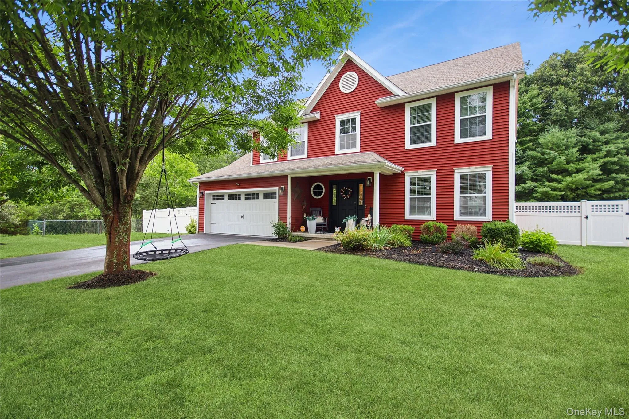 Nestled on a beautiful lot Nestled on a beautiful lot
