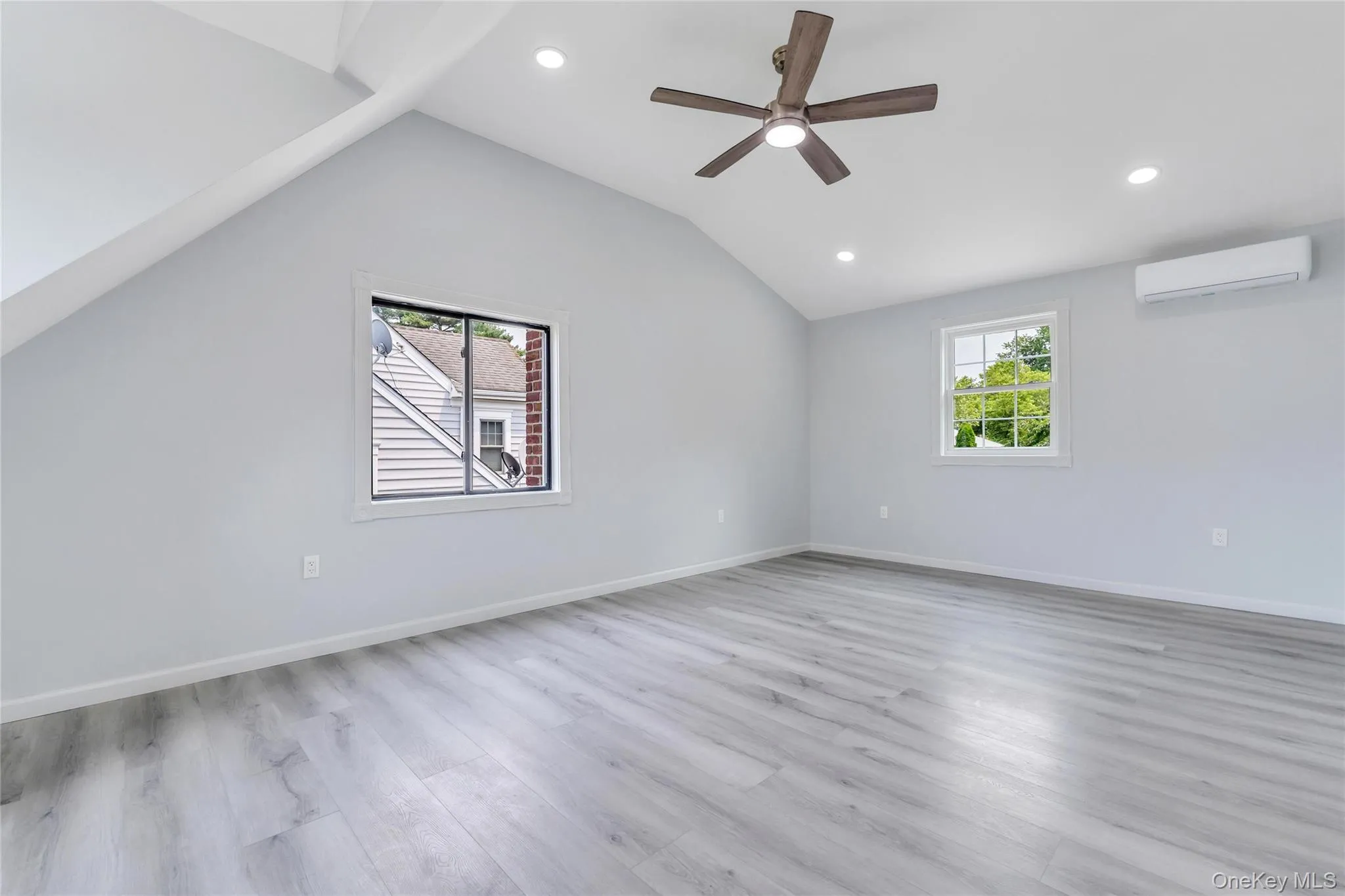 4 Hicks Circle, Oyster Bay, NY, 4 Bedrooms Bedrooms, 7 Rooms Rooms,3 BathroomsBathrooms,Residential,For Rent,Hicks,0,1031481 4 Hicks Circle, Oyster Bay, NY, 4 Bedrooms Bedrooms, 7 Rooms Rooms,3 BathroomsBathrooms,Residential,For Rent,Hicks,0,1031481
