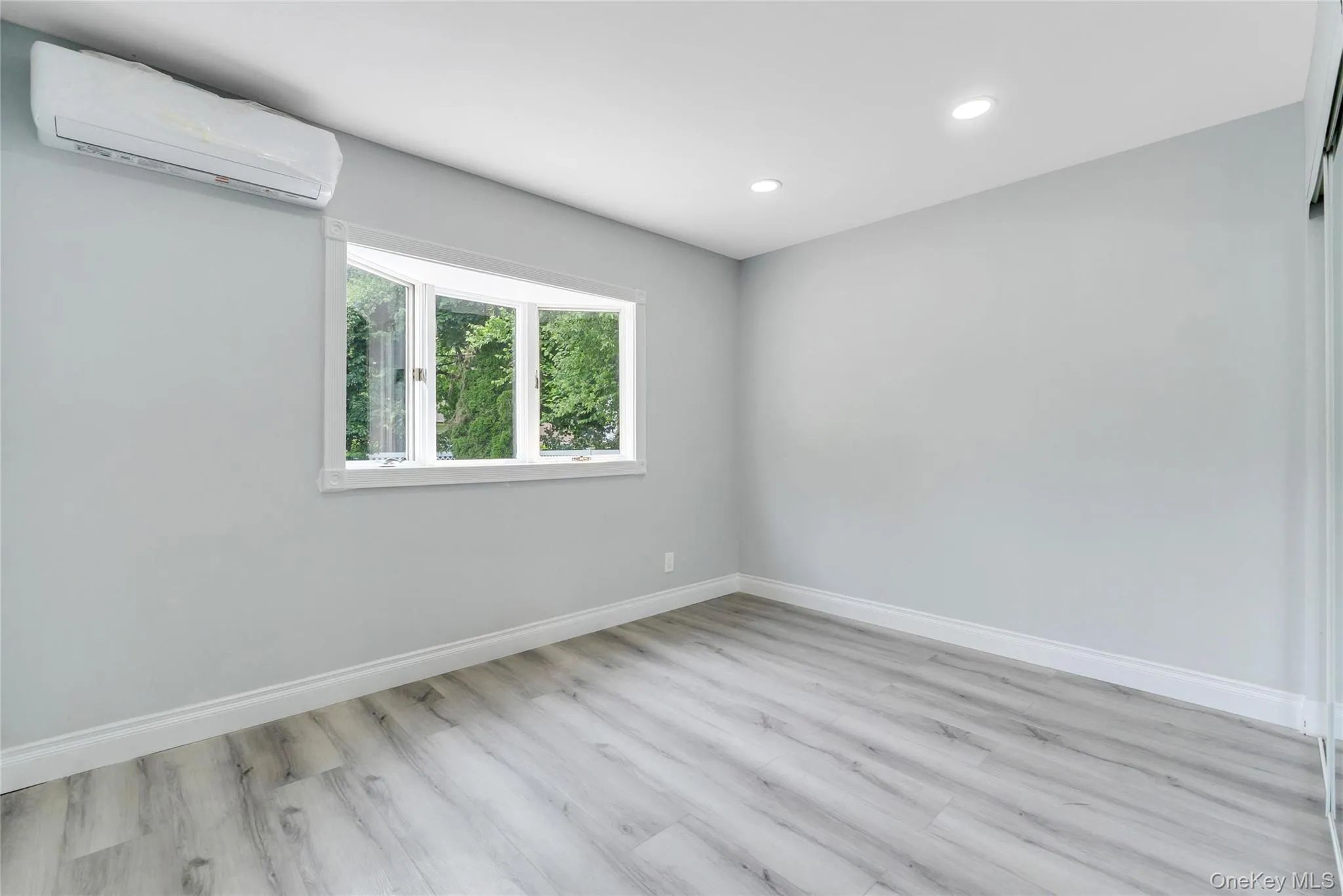 4 Hicks Circle, Oyster Bay, NY, 4 Bedrooms Bedrooms, 7 Rooms Rooms,3 BathroomsBathrooms,Residential,For Rent,Hicks,0,1031481 4 Hicks Circle, Oyster Bay, NY, 4 Bedrooms Bedrooms, 7 Rooms Rooms,3 BathroomsBathrooms,Residential,For Rent,Hicks,0,1031481