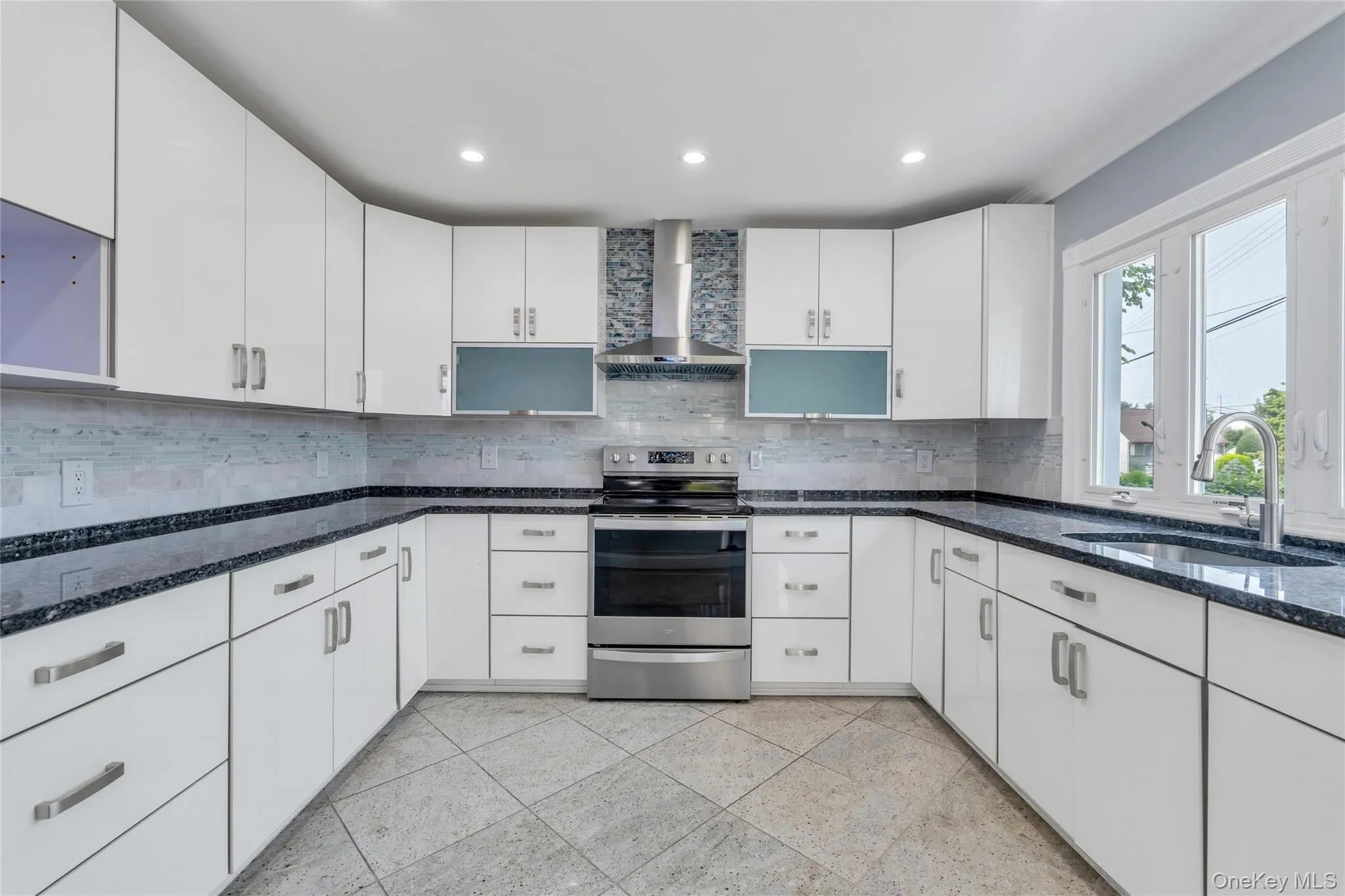 4 Hicks Circle, Oyster Bay, NY, 4 Bedrooms Bedrooms, 7 Rooms Rooms,3 BathroomsBathrooms,Residential,For Rent,Hicks,0,1031481 4 Hicks Circle, Oyster Bay, NY, 4 Bedrooms Bedrooms, 7 Rooms Rooms,3 BathroomsBathrooms,Residential,For Rent,Hicks,0,1031481