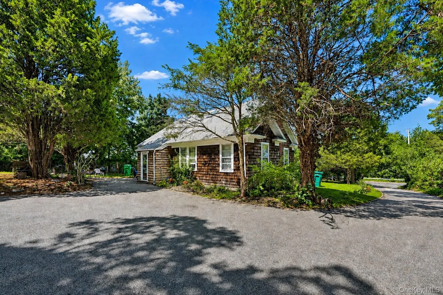 1101 Flanders Road, Southampton, NY, 2 Bedrooms Bedrooms, 6 Rooms Rooms,1 BathroomBathrooms,Residential,For Rent,Flanders,0,1031487 1101 Flanders Road, Southampton, NY, 2 Bedrooms Bedrooms, 6 Rooms Rooms,1 BathroomBathrooms,Residential,For Rent,Flanders,0,1031487