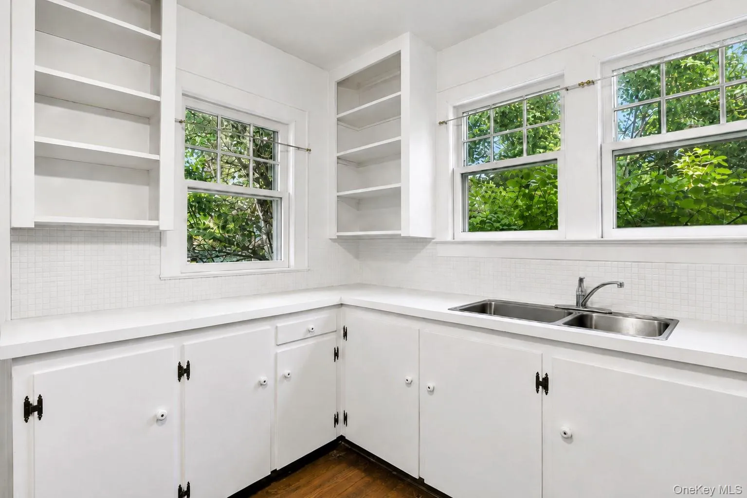 1101 Flanders Road, Southampton, NY, 2 Bedrooms Bedrooms, 6 Rooms Rooms,1 BathroomBathrooms,Residential,For Rent,Flanders,0,1031487 1101 Flanders Road, Southampton, NY, 2 Bedrooms Bedrooms, 6 Rooms Rooms,1 BathroomBathrooms,Residential,For Rent,Flanders,0,1031487