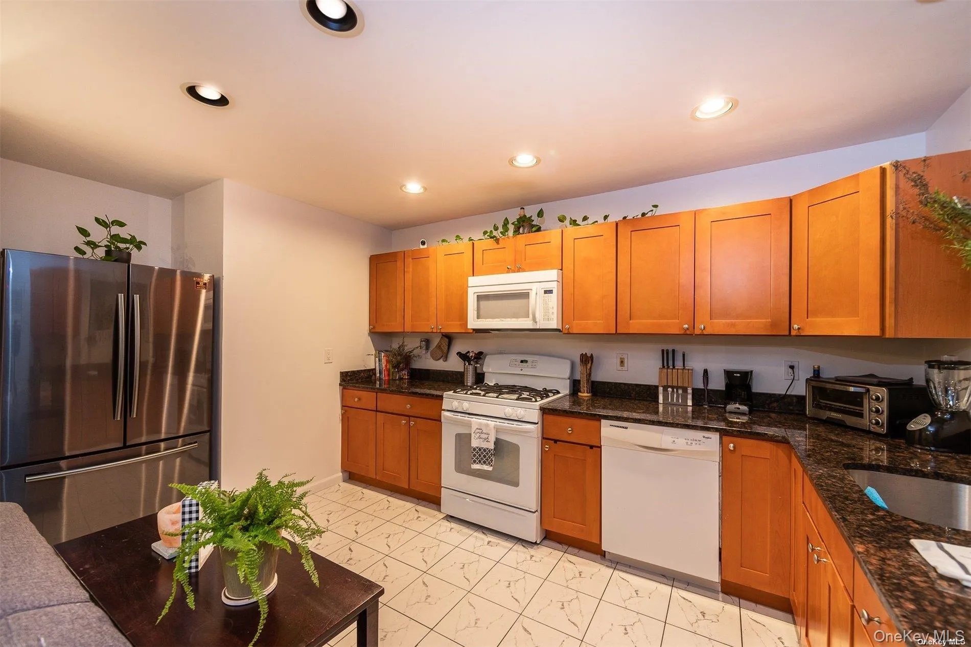680 Beech Street, Long Beach, NY, 2 Bedrooms Bedrooms, 6 Rooms Rooms,1 BathroomBathrooms,Residential Lease,For Rent,Beech Street,0,1031489 680 Beech Street, Long Beach, NY, 2 Bedrooms Bedrooms, 6 Rooms Rooms,1 BathroomBathrooms,Residential Lease,For Rent,Beech Street,0,1031489