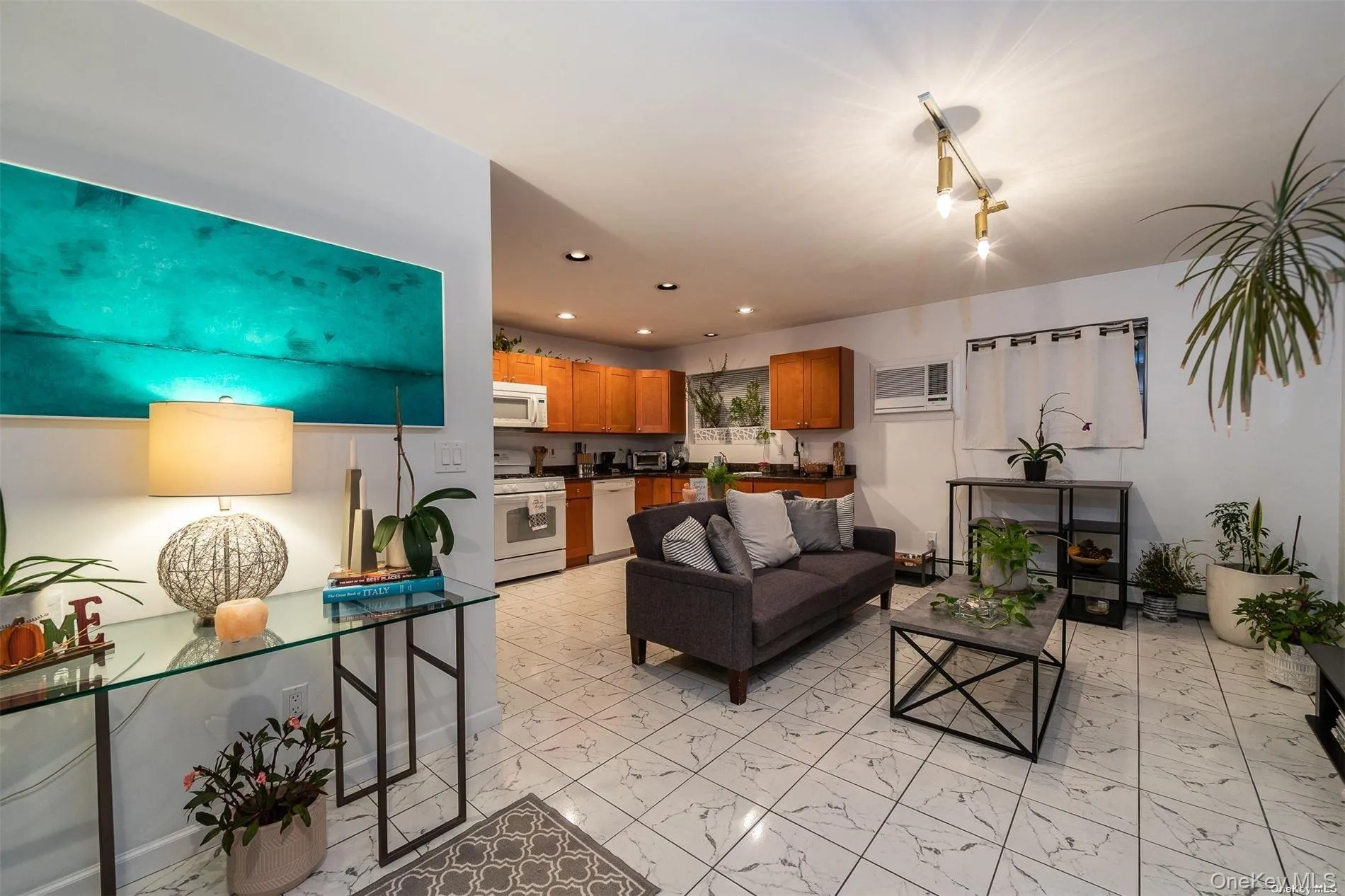 680 Beech Street, Long Beach, NY, 2 Bedrooms Bedrooms, 6 Rooms Rooms,1 BathroomBathrooms,Residential Lease,For Rent,Beech Street,0,1031489 680 Beech Street, Long Beach, NY, 2 Bedrooms Bedrooms, 6 Rooms Rooms,1 BathroomBathrooms,Residential Lease,For Rent,Beech Street,0,1031489