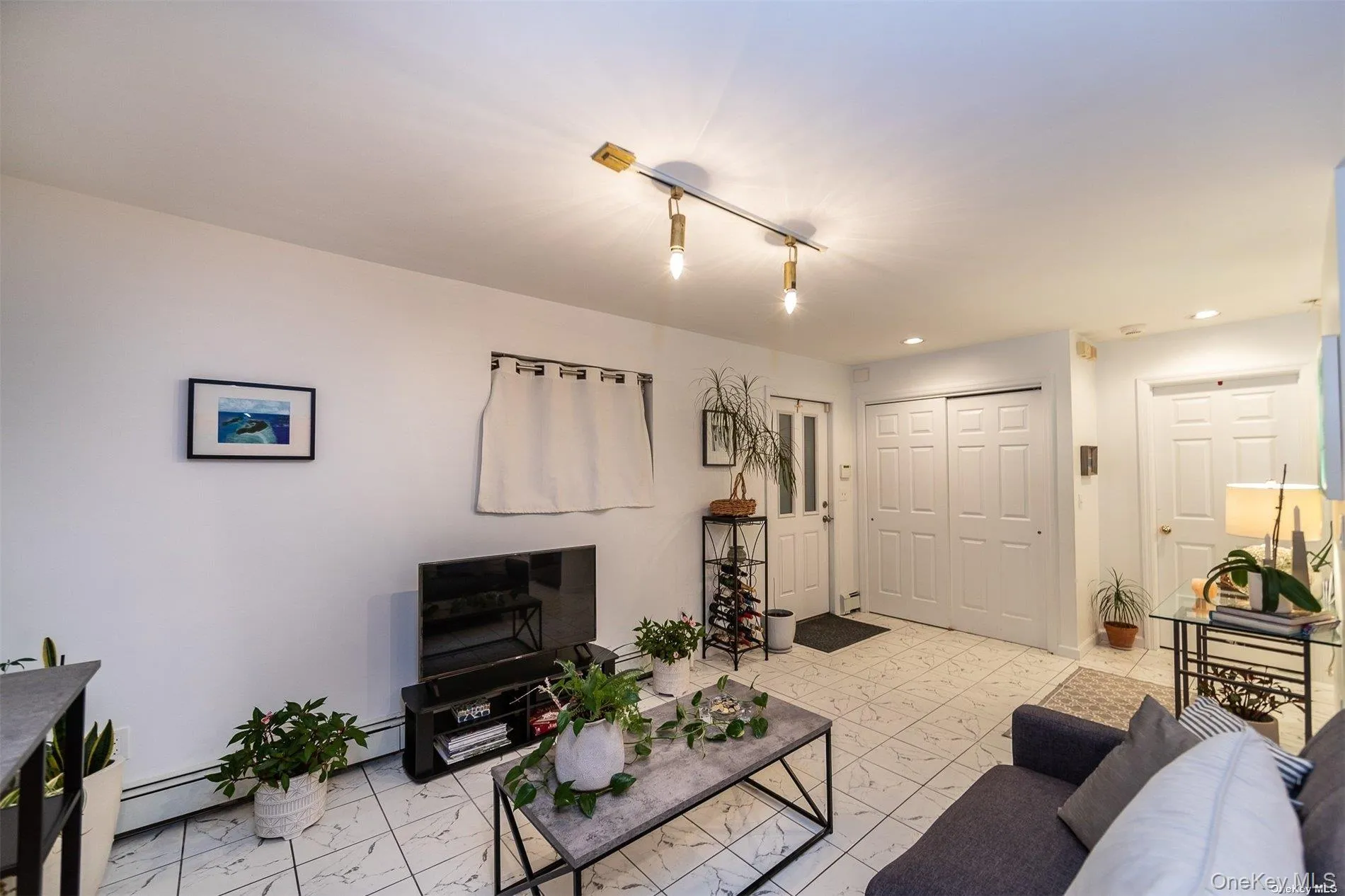 680 Beech Street, Long Beach, NY, 2 Bedrooms Bedrooms, 6 Rooms Rooms,1 BathroomBathrooms,Residential Lease,For Rent,Beech Street,0,1031489 680 Beech Street, Long Beach, NY, 2 Bedrooms Bedrooms, 6 Rooms Rooms,1 BathroomBathrooms,Residential Lease,For Rent,Beech Street,0,1031489