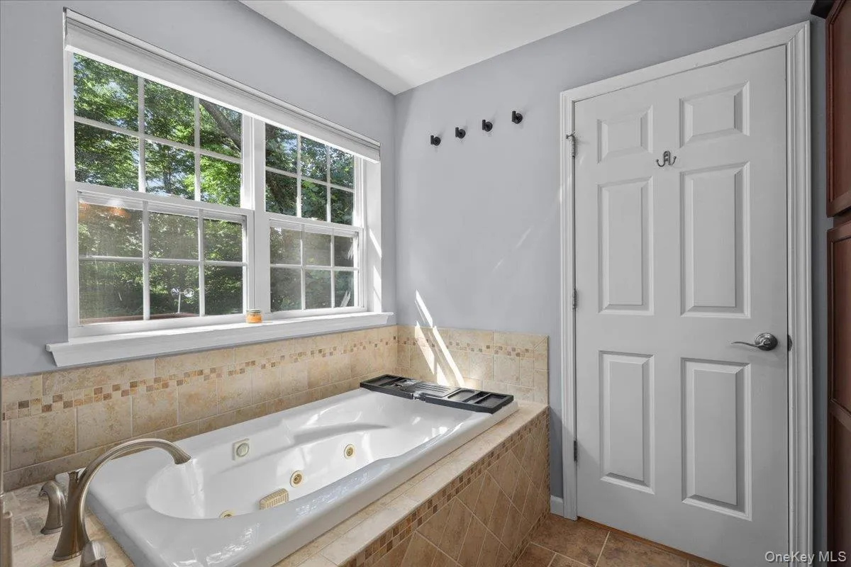 39 New Hill Road, Putnam Valley, NY, 3 Bedrooms Bedrooms, 9 Rooms Rooms,3 BathroomsBathrooms,Residential,For Rent,New Hill,0,1031491 39 New Hill Road, Putnam Valley, NY, 3 Bedrooms Bedrooms, 9 Rooms Rooms,3 BathroomsBathrooms,Residential,For Rent,New Hill,0,1031491