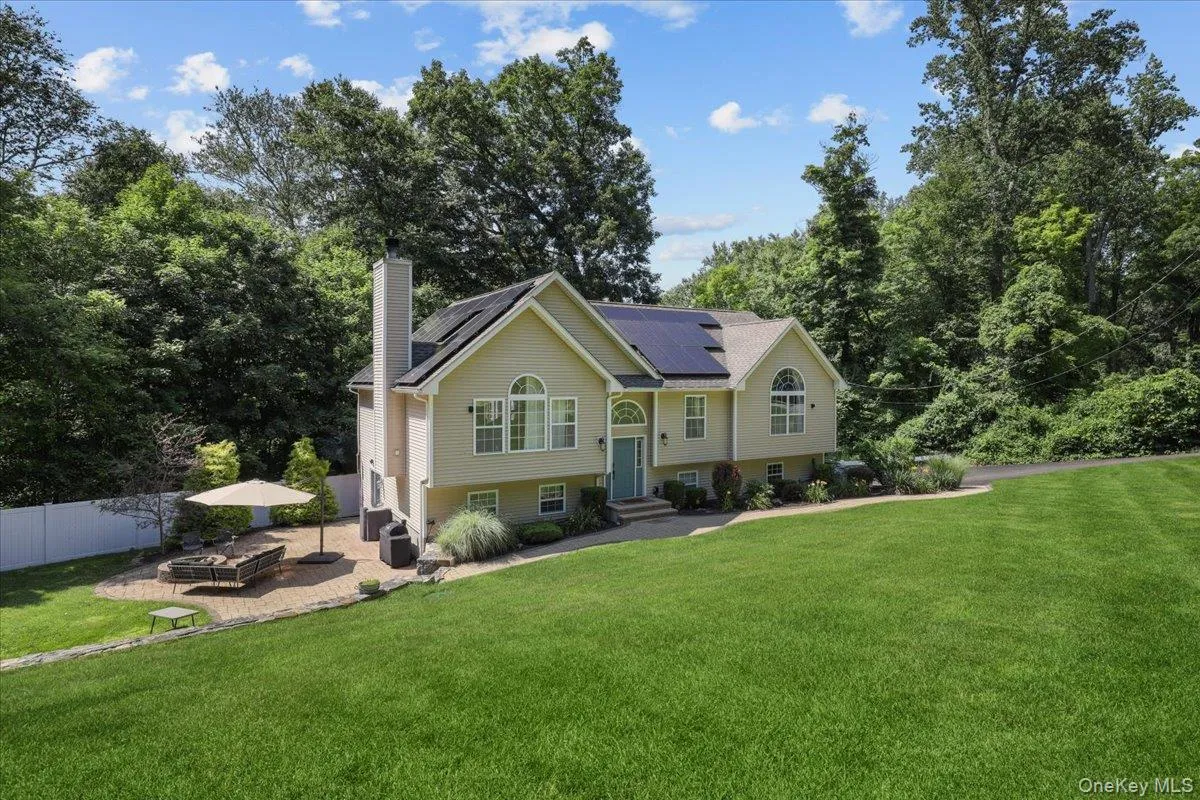 39 New Hill Road, Putnam Valley, NY, 3 Bedrooms Bedrooms, 9 Rooms Rooms,3 BathroomsBathrooms,Residential,For Rent,New Hill,0,1031491 39 New Hill Road, Putnam Valley, NY, 3 Bedrooms Bedrooms, 9 Rooms Rooms,3 BathroomsBathrooms,Residential,For Rent,New Hill,0,1031491