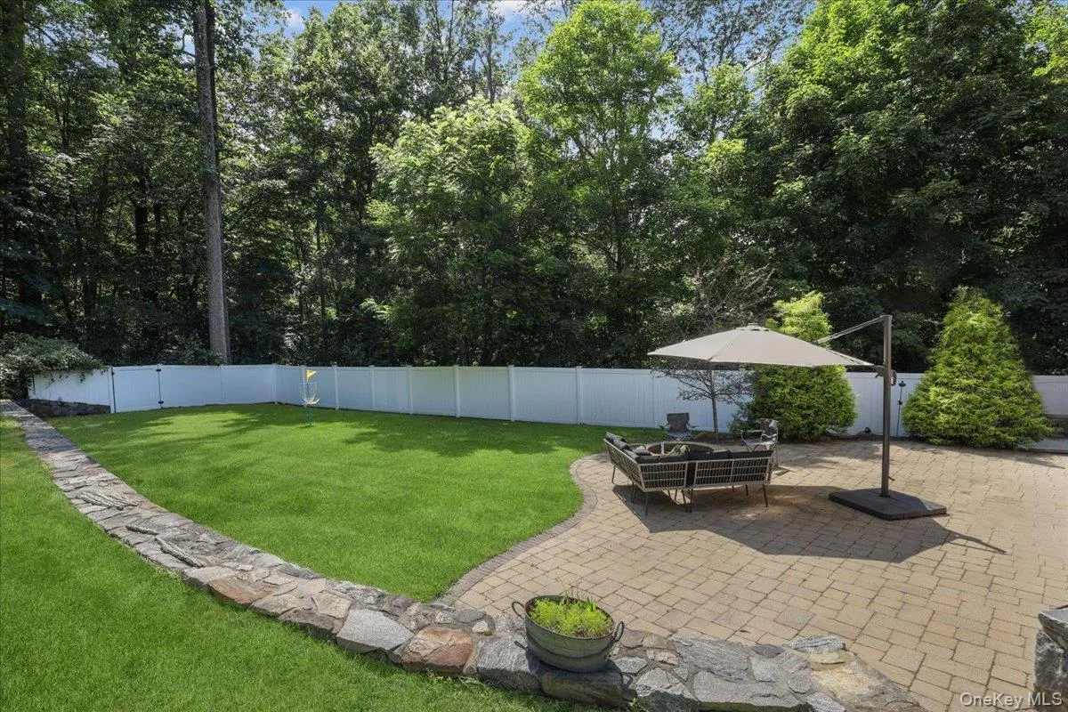 39 New Hill Road, Putnam Valley, NY, 3 Bedrooms Bedrooms, 9 Rooms Rooms,3 BathroomsBathrooms,Residential,For Rent,New Hill,0,1031491 39 New Hill Road, Putnam Valley, NY, 3 Bedrooms Bedrooms, 9 Rooms Rooms,3 BathroomsBathrooms,Residential,For Rent,New Hill,0,1031491