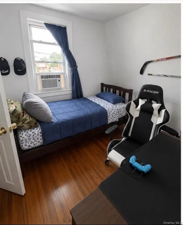3158 Lincoln Avenue, Hempstead, NY, 3 Bedrooms Bedrooms, 5 Rooms Rooms,1 BathroomBathrooms,Residential Lease,For Rent,Lincoln,0,1031492 3158 Lincoln Avenue, Hempstead, NY, 3 Bedrooms Bedrooms, 5 Rooms Rooms,1 BathroomBathrooms,Residential Lease,For Rent,Lincoln,0,1031492
