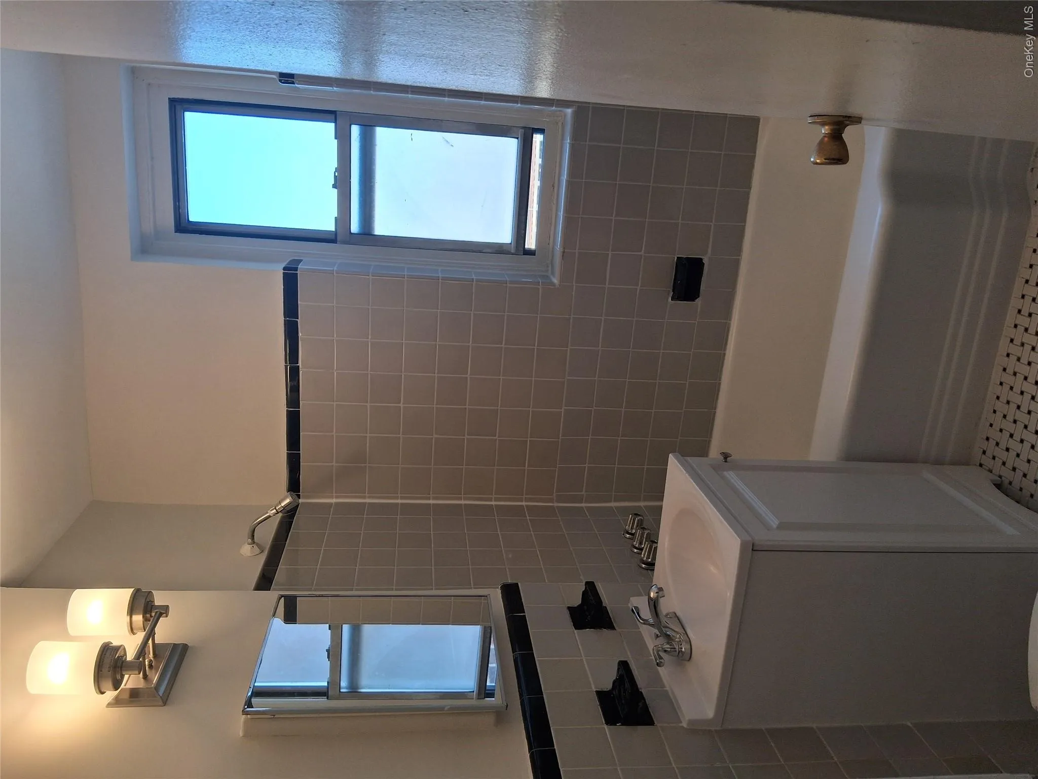 2235 CRUGER Avenue, New York, NY, 1 Bedroom Bedrooms, 3 Rooms Rooms,1 BathroomBathrooms,Residential,For Rent,CRUGER,0,1031494 2235 CRUGER Avenue, New York, NY, 1 Bedroom Bedrooms, 3 Rooms Rooms,1 BathroomBathrooms,Residential,For Rent,CRUGER,0,1031494