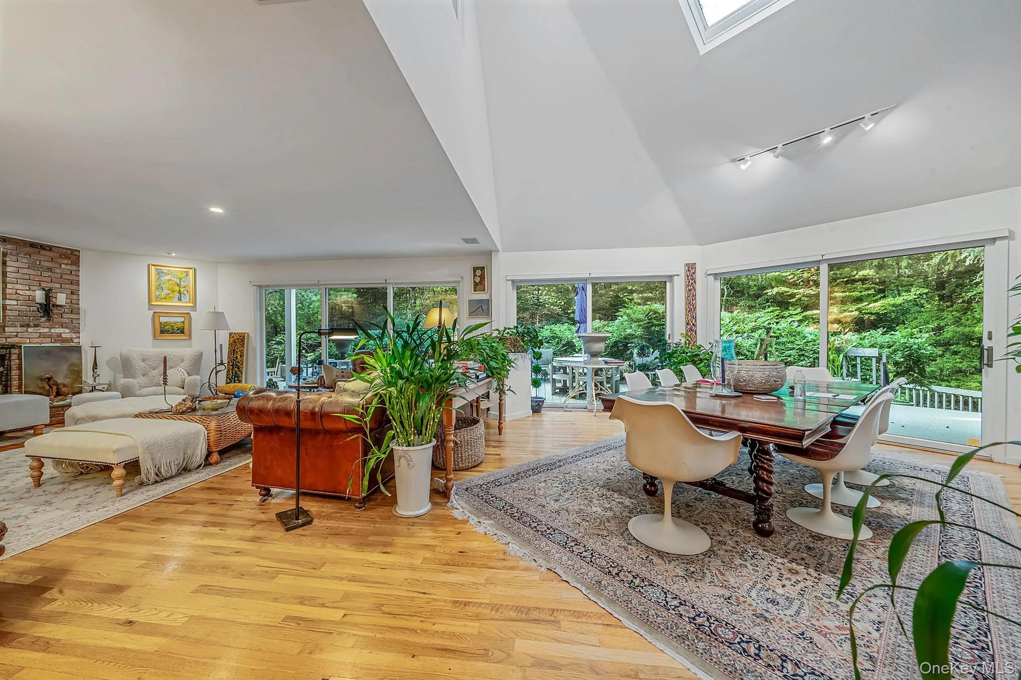 16 Joshuas Path, East Hampton, NY, 3 Bedrooms Bedrooms, 9 Rooms Rooms,2 BathroomsBathrooms,Residential,For Rent,Joshuas,0,1031499 16 Joshuas Path, East Hampton, NY, 3 Bedrooms Bedrooms, 9 Rooms Rooms,2 BathroomsBathrooms,Residential,For Rent,Joshuas,0,1031499