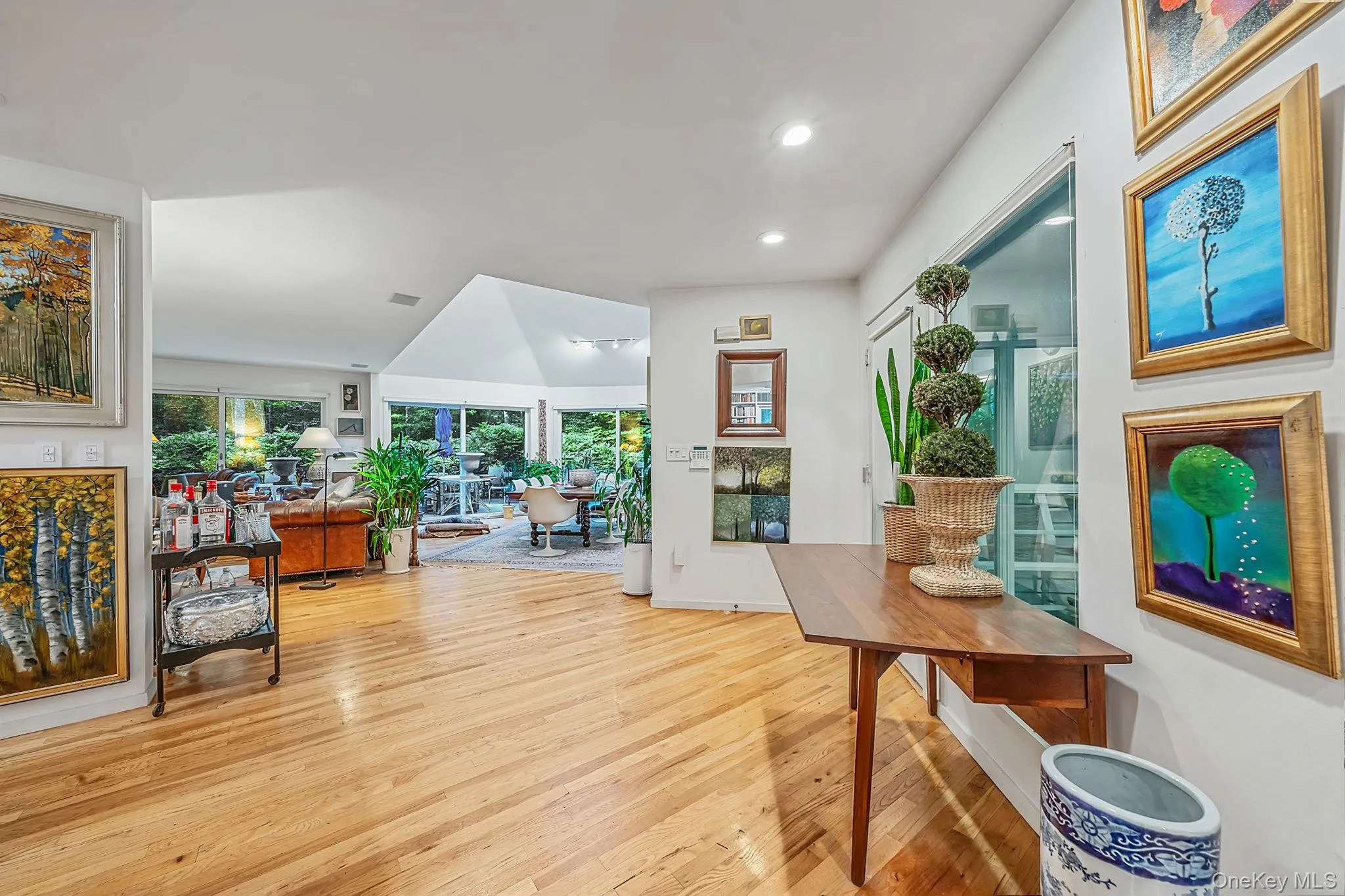 16 Joshuas Path, East Hampton, NY, 3 Bedrooms Bedrooms, 9 Rooms Rooms,2 BathroomsBathrooms,Residential,For Rent,Joshuas,0,1031499 16 Joshuas Path, East Hampton, NY, 3 Bedrooms Bedrooms, 9 Rooms Rooms,2 BathroomsBathrooms,Residential,For Rent,Joshuas,0,1031499