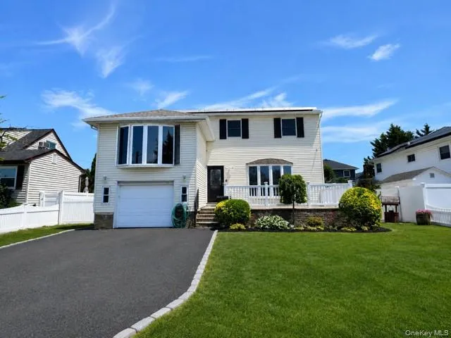 42 Marbourne Road, Oyster Bay, NY, 4 Bedrooms Bedrooms, 9 Rooms Rooms,3 BathroomsBathrooms,Residential,For Rent,Marbourne,0,1031500 42 Marbourne Road, Oyster Bay, NY, 4 Bedrooms Bedrooms, 9 Rooms Rooms,3 BathroomsBathrooms,Residential,For Rent,Marbourne,0,1031500