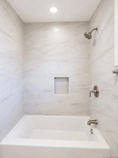 42 Marbourne Road, Oyster Bay, NY, 4 Bedrooms Bedrooms, 9 Rooms Rooms,3 BathroomsBathrooms,Residential,For Rent,Marbourne,0,1031500 42 Marbourne Road, Oyster Bay, NY, 4 Bedrooms Bedrooms, 9 Rooms Rooms,3 BathroomsBathrooms,Residential,For Rent,Marbourne,0,1031500