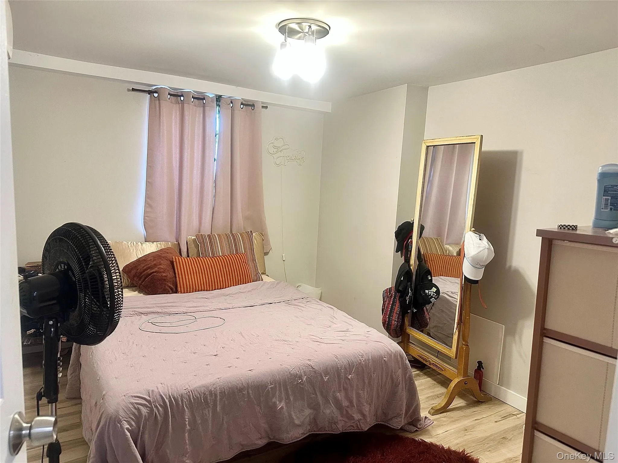372 VERPLANCK Avenue, Beacon, NY, 1 Bedroom Bedrooms, 3 Rooms Rooms,1 BathroomBathrooms,Residential Lease,For Rent,VERPLANCK,0,1031505 372 VERPLANCK Avenue, Beacon, NY, 1 Bedroom Bedrooms, 3 Rooms Rooms,1 BathroomBathrooms,Residential Lease,For Rent,VERPLANCK,0,1031505