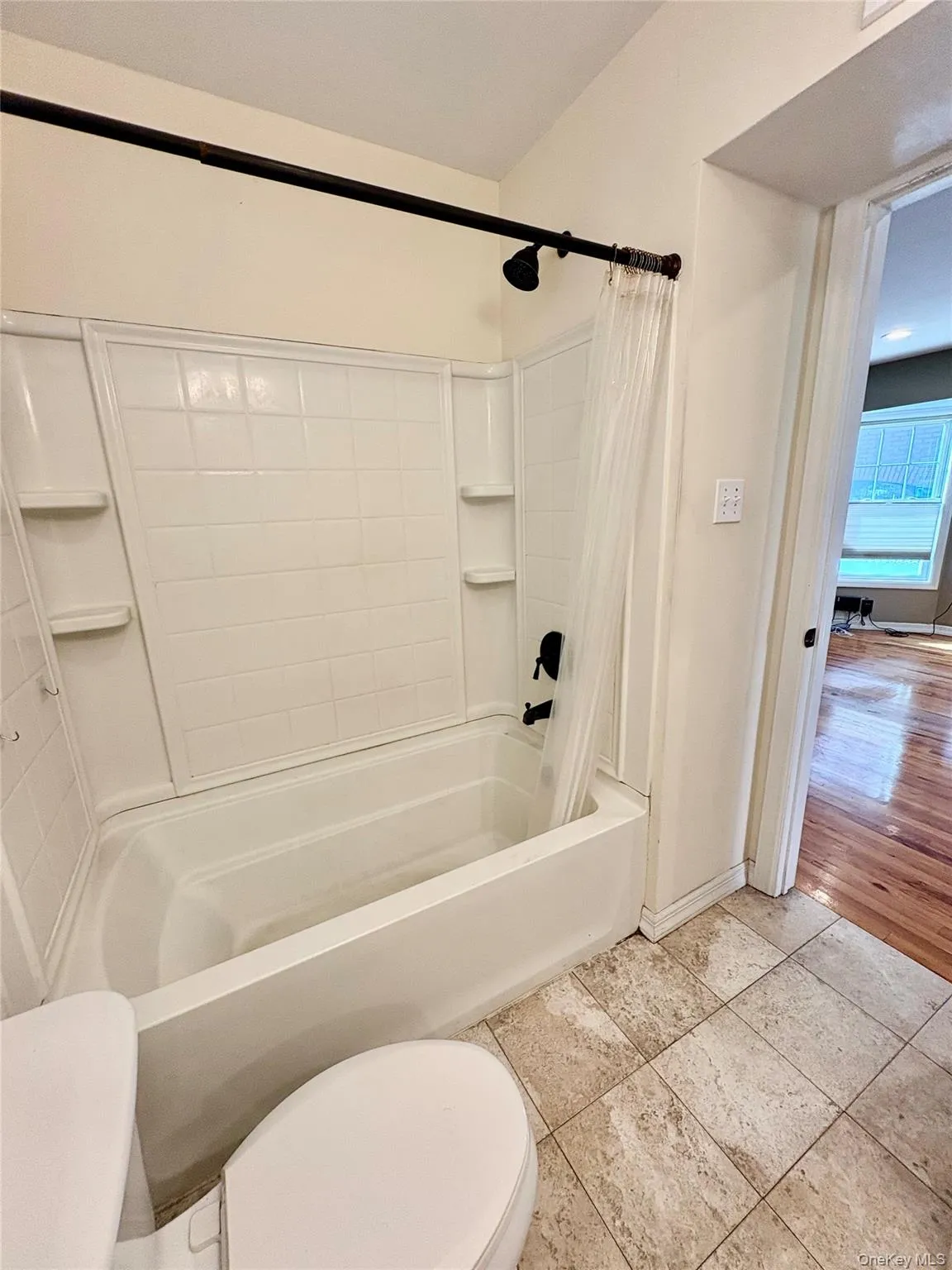 14 Madison Avenue, Hempstead, NY, 1 Bedroom Bedrooms, 4 Rooms Rooms,1 BathroomBathrooms,Residential Lease,For Rent,Madison,0,1031506 14 Madison Avenue, Hempstead, NY, 1 Bedroom Bedrooms, 4 Rooms Rooms,1 BathroomBathrooms,Residential Lease,For Rent,Madison,0,1031506