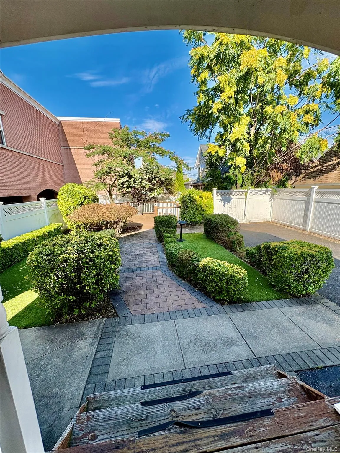 14 Madison Avenue, Hempstead, NY, 1 Bedroom Bedrooms, 4 Rooms Rooms,1 BathroomBathrooms,Residential Lease,For Rent,Madison,0,1031506 14 Madison Avenue, Hempstead, NY, 1 Bedroom Bedrooms, 4 Rooms Rooms,1 BathroomBathrooms,Residential Lease,For Rent,Madison,0,1031506