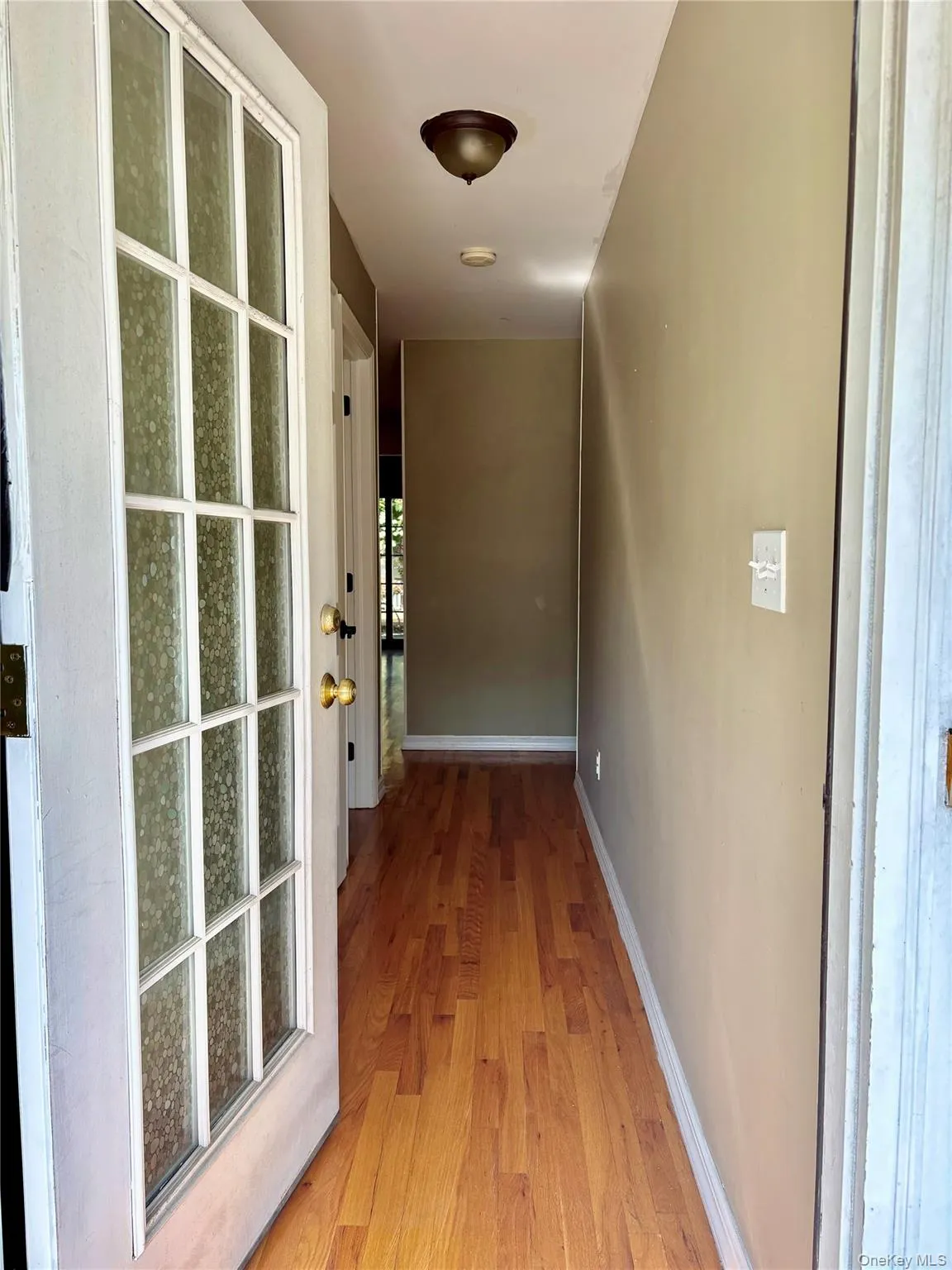 14 Madison Avenue, Hempstead, NY, 1 Bedroom Bedrooms, 4 Rooms Rooms,1 BathroomBathrooms,Residential Lease,For Rent,Madison,0,1031506 14 Madison Avenue, Hempstead, NY, 1 Bedroom Bedrooms, 4 Rooms Rooms,1 BathroomBathrooms,Residential Lease,For Rent,Madison,0,1031506