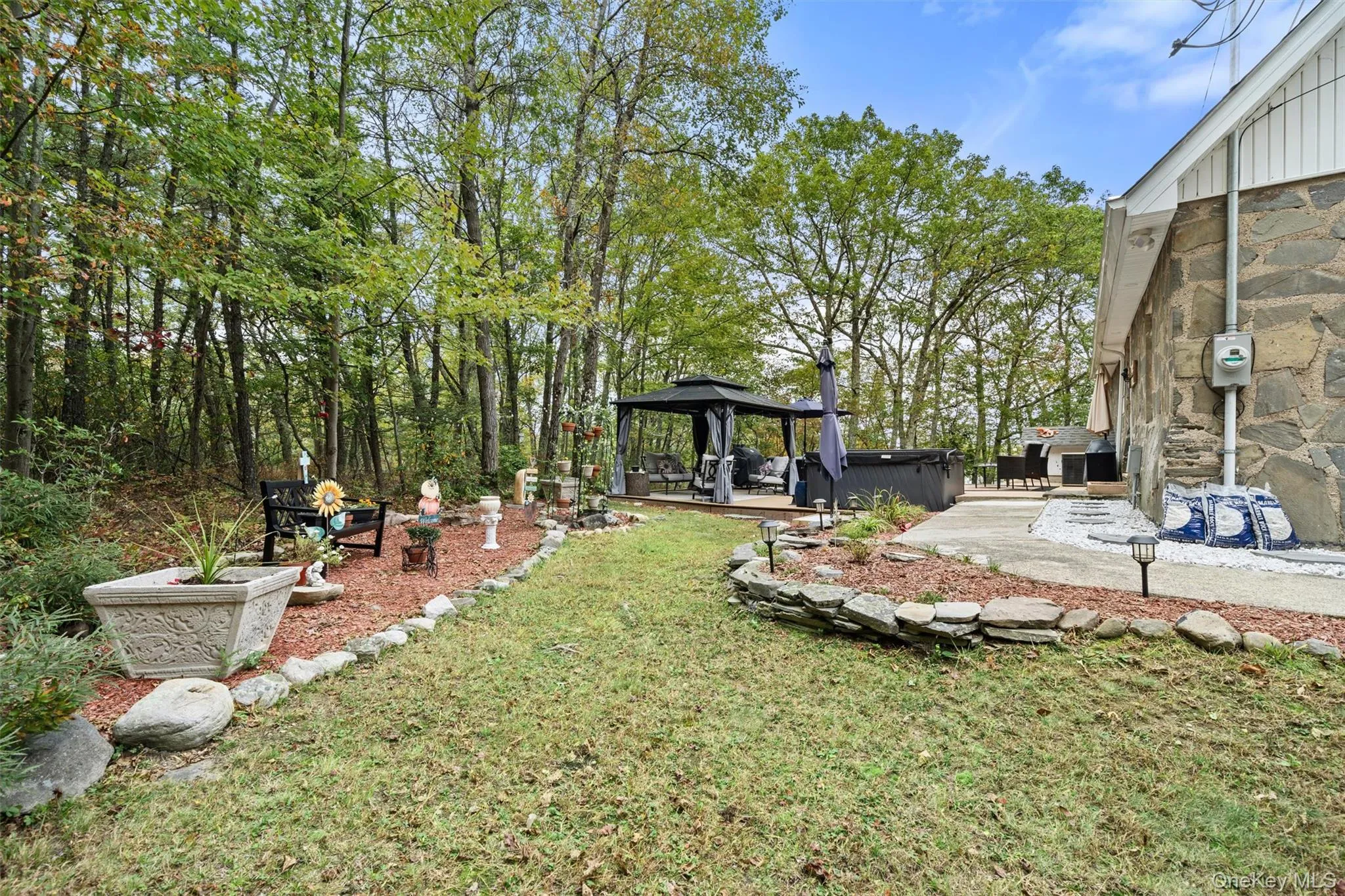 17 Nightingale Trail, Mamakating, NY, 3 Bedrooms Bedrooms, 8 Rooms Rooms,1 BathroomBathrooms,Residential,For Rent,Nightingale,0,1031508 17 Nightingale Trail, Mamakating, NY, 3 Bedrooms Bedrooms, 8 Rooms Rooms,1 BathroomBathrooms,Residential,For Rent,Nightingale,0,1031508