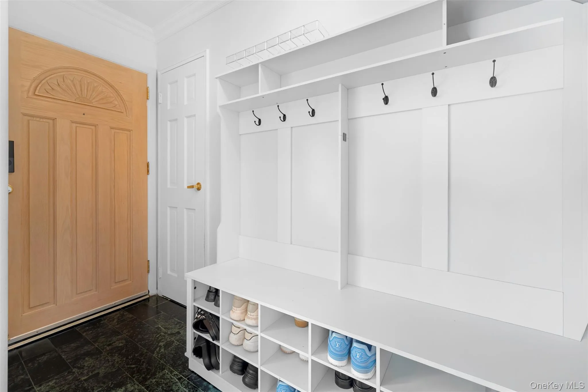 24420 73rd Avenue, New York, NY, 3 Bedrooms Bedrooms, 6 Rooms Rooms,3 BathroomsBathrooms,Residential,For Rent,73rd,0,1031510 24420 73rd Avenue, New York, NY, 3 Bedrooms Bedrooms, 6 Rooms Rooms,3 BathroomsBathrooms,Residential,For Rent,73rd,0,1031510
