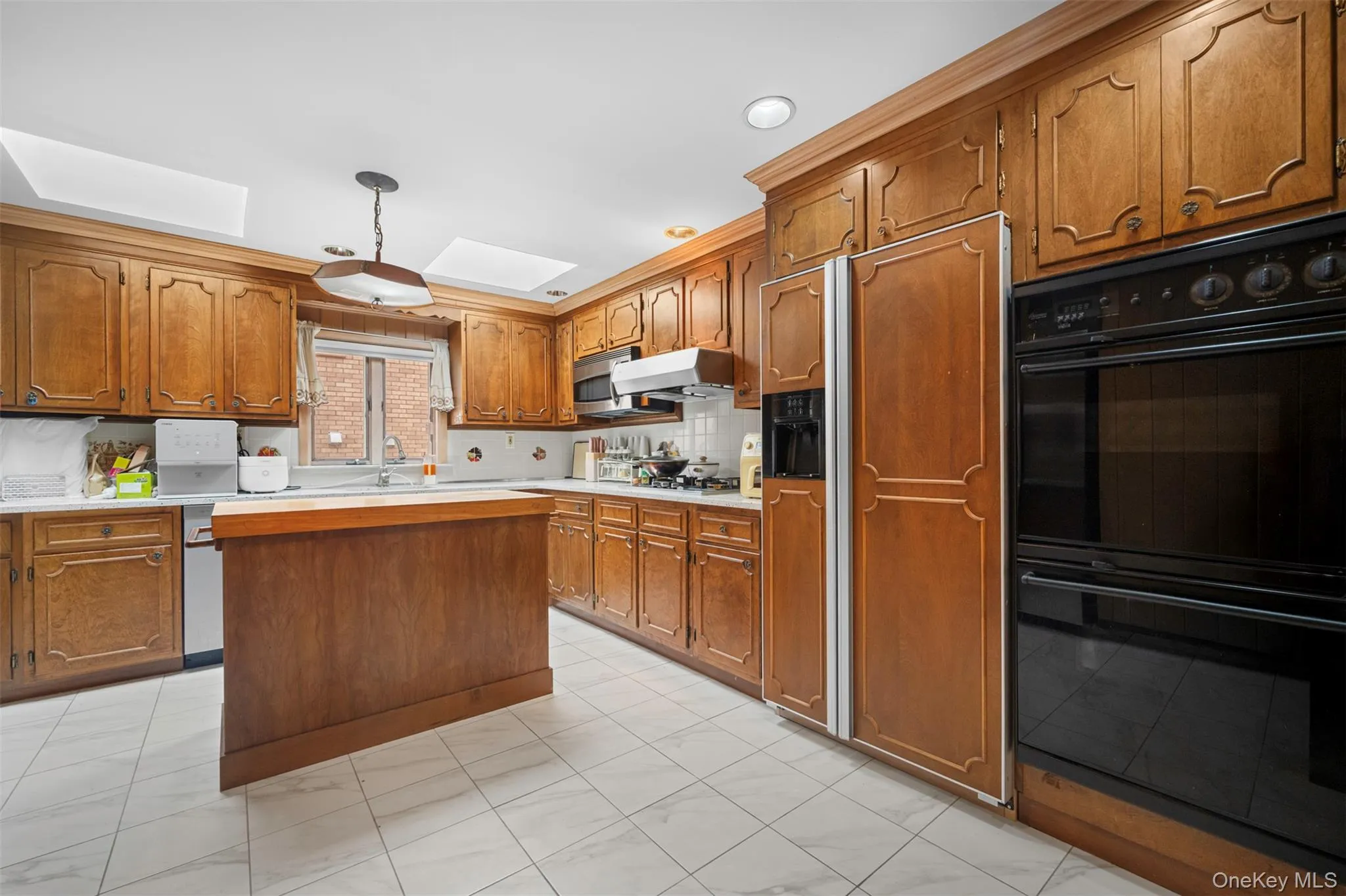 24420 73rd Avenue, New York, NY, 3 Bedrooms Bedrooms, 6 Rooms Rooms,3 BathroomsBathrooms,Residential,For Rent,73rd,0,1031510 24420 73rd Avenue, New York, NY, 3 Bedrooms Bedrooms, 6 Rooms Rooms,3 BathroomsBathrooms,Residential,For Rent,73rd,0,1031510