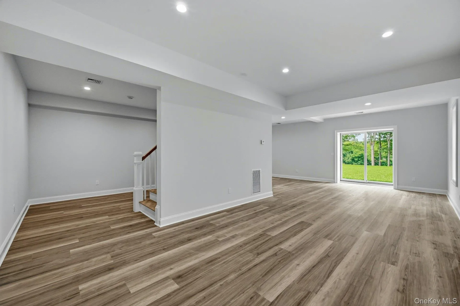 333 Concord Court, Huntington, NY, 5 Bedrooms Bedrooms, 8 Rooms Rooms,3 BathroomsBathrooms,Residential,For Rent,Concord,0,1031517 333 Concord Court, Huntington, NY, 5 Bedrooms Bedrooms, 8 Rooms Rooms,3 BathroomsBathrooms,Residential,For Rent,Concord,0,1031517