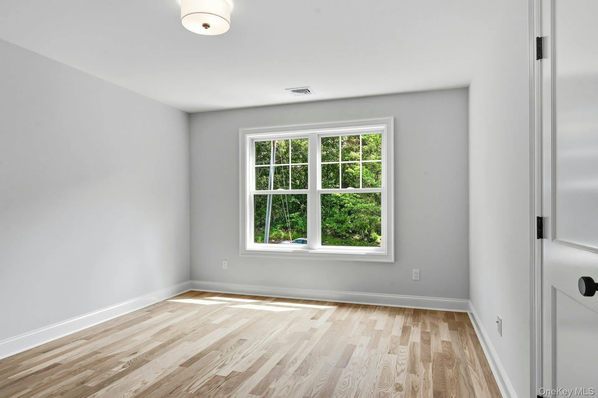 333 Concord Court, Huntington, NY, 5 Bedrooms Bedrooms, 8 Rooms Rooms,3 BathroomsBathrooms,Residential,For Rent,Concord,0,1031517 333 Concord Court, Huntington, NY, 5 Bedrooms Bedrooms, 8 Rooms Rooms,3 BathroomsBathrooms,Residential,For Rent,Concord,0,1031517