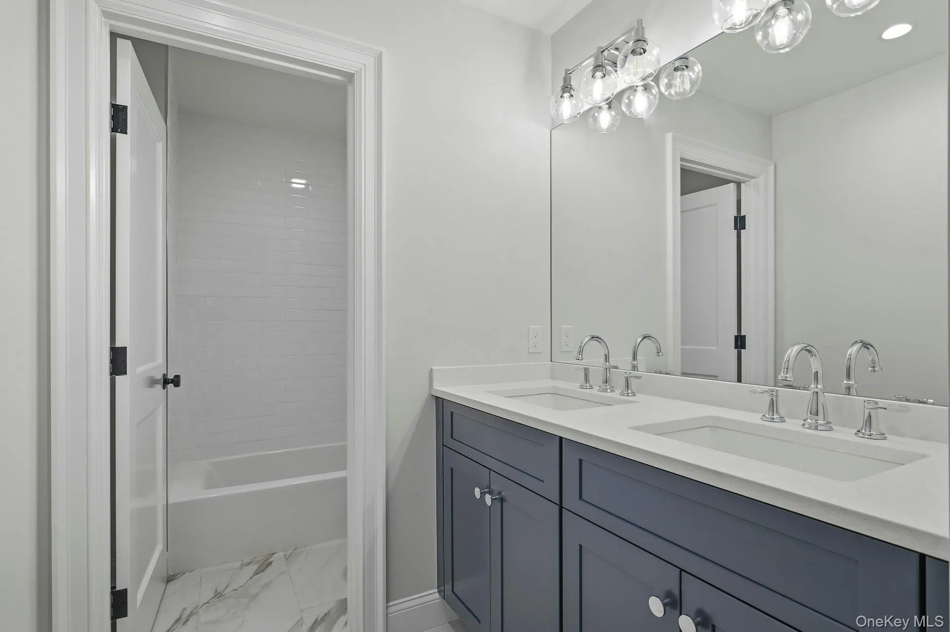 333 Concord Court, Huntington, NY, 5 Bedrooms Bedrooms, 8 Rooms Rooms,3 BathroomsBathrooms,Residential,For Rent,Concord,0,1031517 333 Concord Court, Huntington, NY, 5 Bedrooms Bedrooms, 8 Rooms Rooms,3 BathroomsBathrooms,Residential,For Rent,Concord,0,1031517