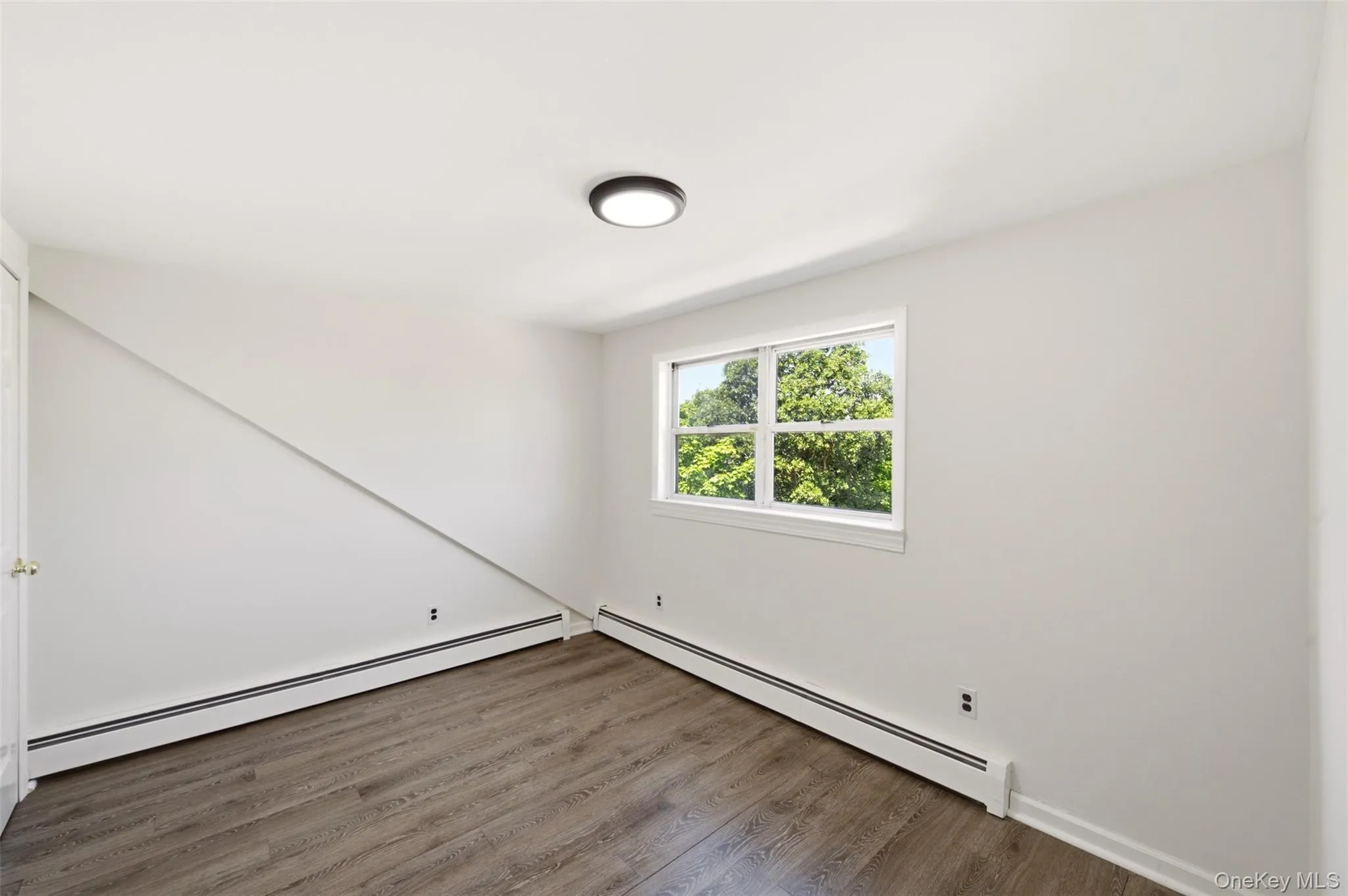 8 5th Street, Oyster Bay, NY, 3 Bedrooms Bedrooms, 6 Rooms Rooms,2 BathroomsBathrooms,Residential,For Rent,5th,0,1031519 8 5th Street, Oyster Bay, NY, 3 Bedrooms Bedrooms, 6 Rooms Rooms,2 BathroomsBathrooms,Residential,For Rent,5th,0,1031519