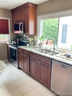 87 11th Avenue, Huntington, NY, 3 Bedrooms Bedrooms, 6 Rooms Rooms,2 BathroomsBathrooms,Residential,For Rent,11th,0,1031520 87 11th Avenue, Huntington, NY, 3 Bedrooms Bedrooms, 6 Rooms Rooms,2 BathroomsBathrooms,Residential,For Rent,11th,0,1031520