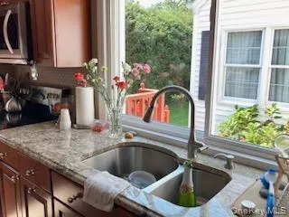 87 11th Avenue, Huntington, NY, 3 Bedrooms Bedrooms, 6 Rooms Rooms,2 BathroomsBathrooms,Residential,For Rent,11th,0,1031520 87 11th Avenue, Huntington, NY, 3 Bedrooms Bedrooms, 6 Rooms Rooms,2 BathroomsBathrooms,Residential,For Rent,11th,0,1031520