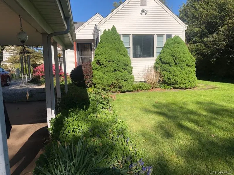 87 11th Avenue, Huntington, NY, 3 Bedrooms Bedrooms, 6 Rooms Rooms,2 BathroomsBathrooms,Residential,For Rent,11th,0,1031520 87 11th Avenue, Huntington, NY, 3 Bedrooms Bedrooms, 6 Rooms Rooms,2 BathroomsBathrooms,Residential,For Rent,11th,0,1031520