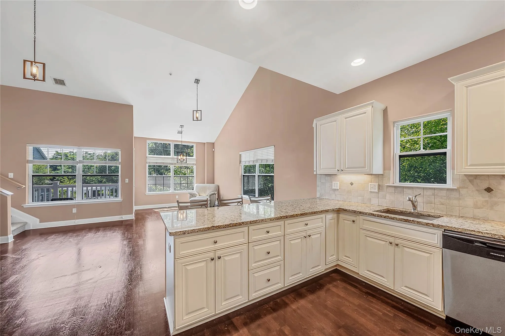 93 Millie Court, Brookhaven, NY, 2 Bedrooms Bedrooms, 5 Rooms Rooms,2 BathroomsBathrooms,Residential,For Rent,Millie,0,1031521 93 Millie Court, Brookhaven, NY, 2 Bedrooms Bedrooms, 5 Rooms Rooms,2 BathroomsBathrooms,Residential,For Rent,Millie,0,1031521