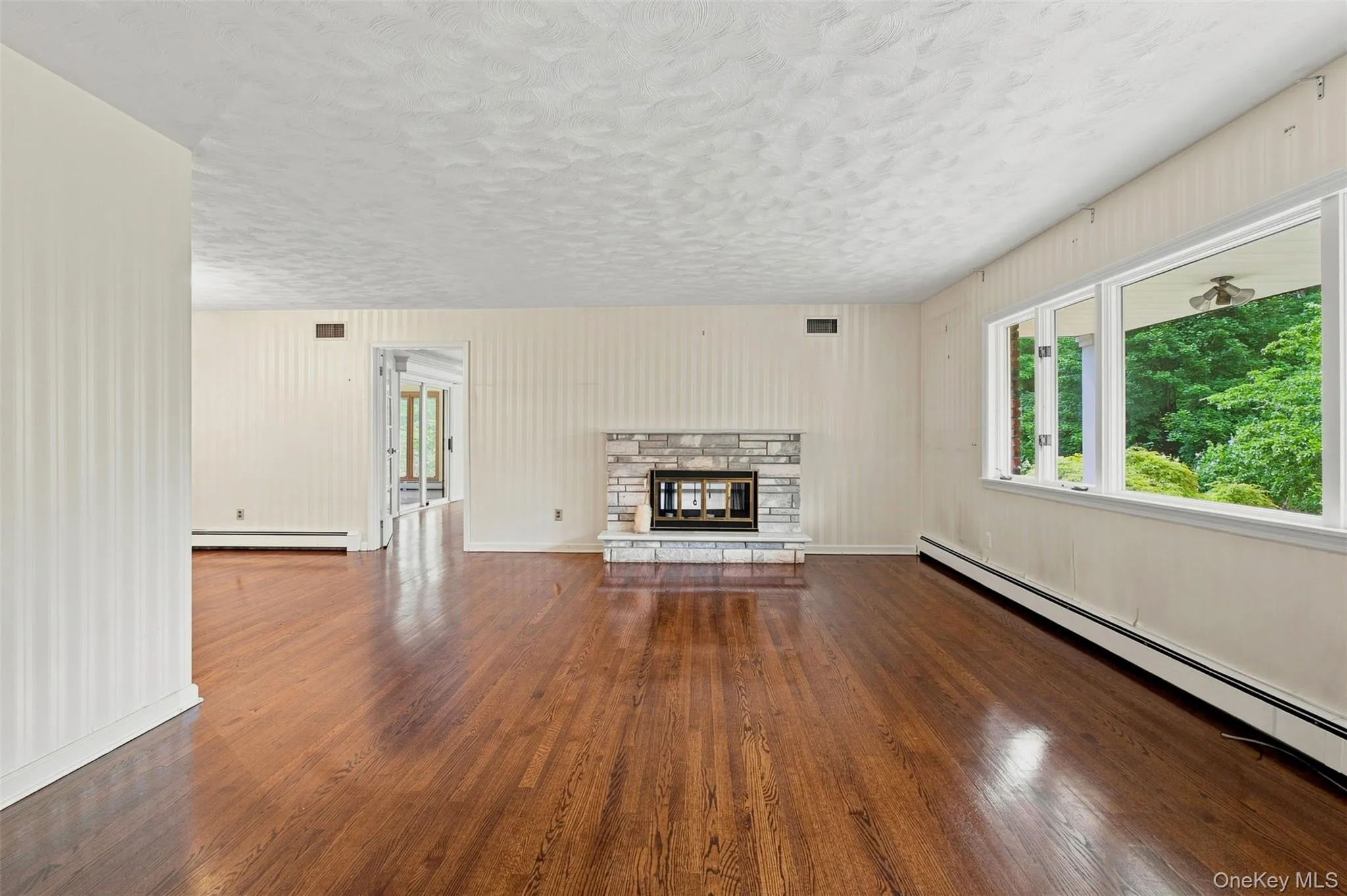 11 Hillside Court, Ramapo, NY, 5 Bedrooms Bedrooms, 10 Rooms Rooms,2 BathroomsBathrooms,Residential,For Rent,Hillside,0,1031525 11 Hillside Court, Ramapo, NY, 5 Bedrooms Bedrooms, 10 Rooms Rooms,2 BathroomsBathrooms,Residential,For Rent,Hillside,0,1031525
