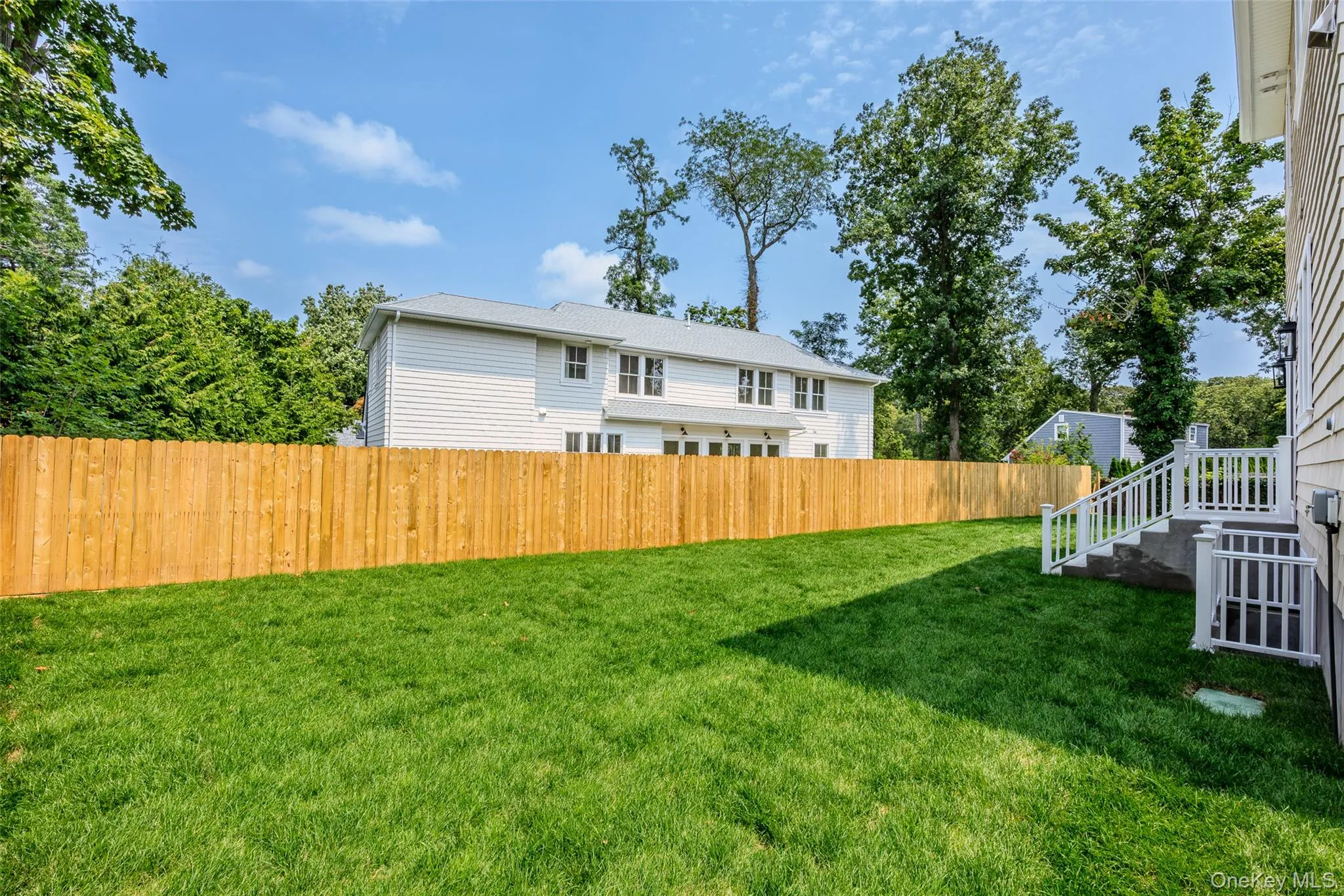 24 Lorraine Court, Huntington, NY, 4 Bedrooms Bedrooms, 9 Rooms Rooms,3 BathroomsBathrooms,Residential,For Rent,Lorraine,0,1031531 24 Lorraine Court, Huntington, NY, 4 Bedrooms Bedrooms, 9 Rooms Rooms,3 BathroomsBathrooms,Residential,For Rent,Lorraine,0,1031531