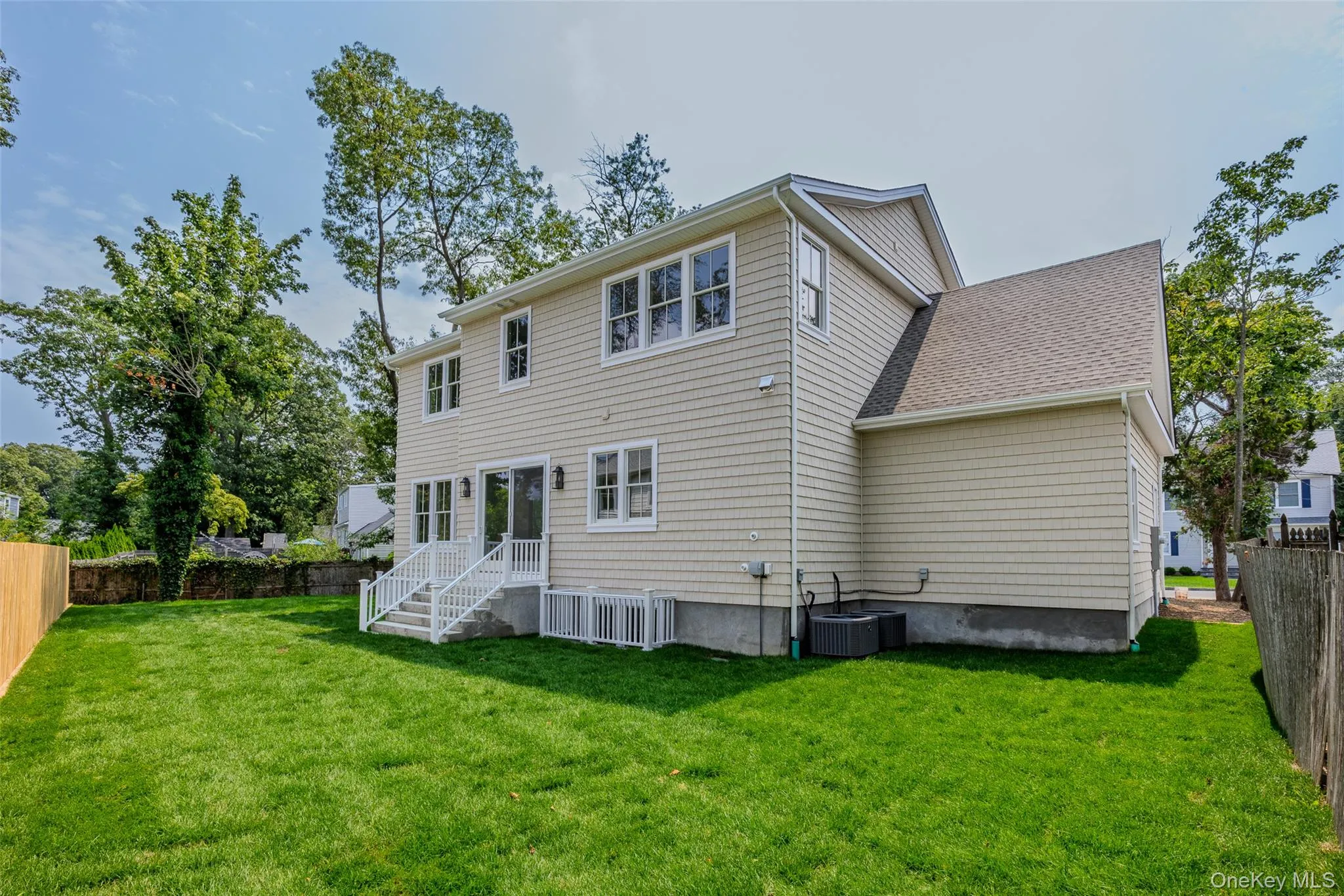 24 Lorraine Court, Huntington, NY, 4 Bedrooms Bedrooms, 9 Rooms Rooms,3 BathroomsBathrooms,Residential,For Rent,Lorraine,0,1031531 24 Lorraine Court, Huntington, NY, 4 Bedrooms Bedrooms, 9 Rooms Rooms,3 BathroomsBathrooms,Residential,For Rent,Lorraine,0,1031531