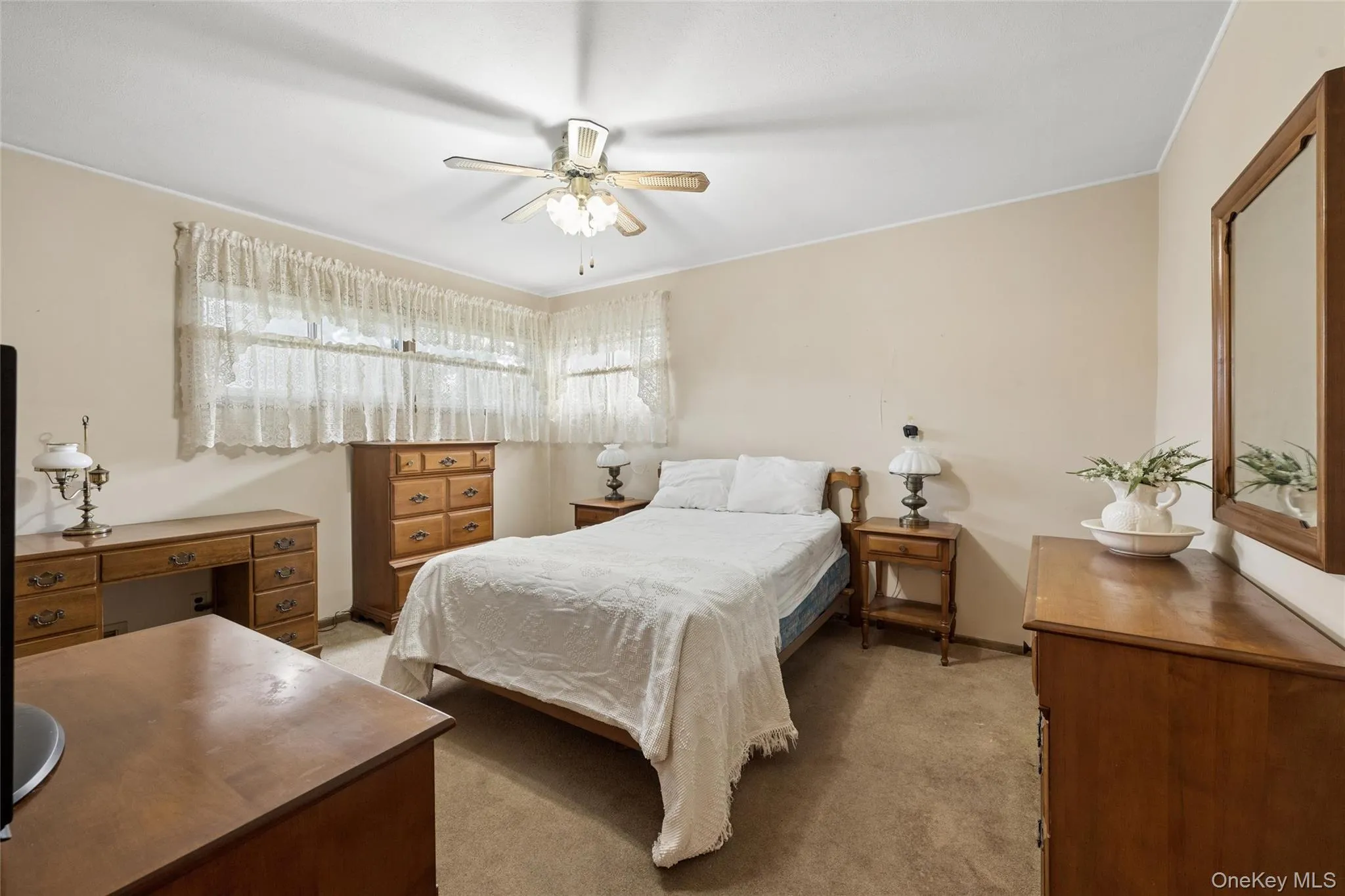 53 Berkshire Road, Oyster Bay, NY, 3 Bedrooms Bedrooms, 6 Rooms Rooms,1 BathroomBathrooms,Residential,For Rent,Berkshire,0,1031534 53 Berkshire Road, Oyster Bay, NY, 3 Bedrooms Bedrooms, 6 Rooms Rooms,1 BathroomBathrooms,Residential,For Rent,Berkshire,0,1031534