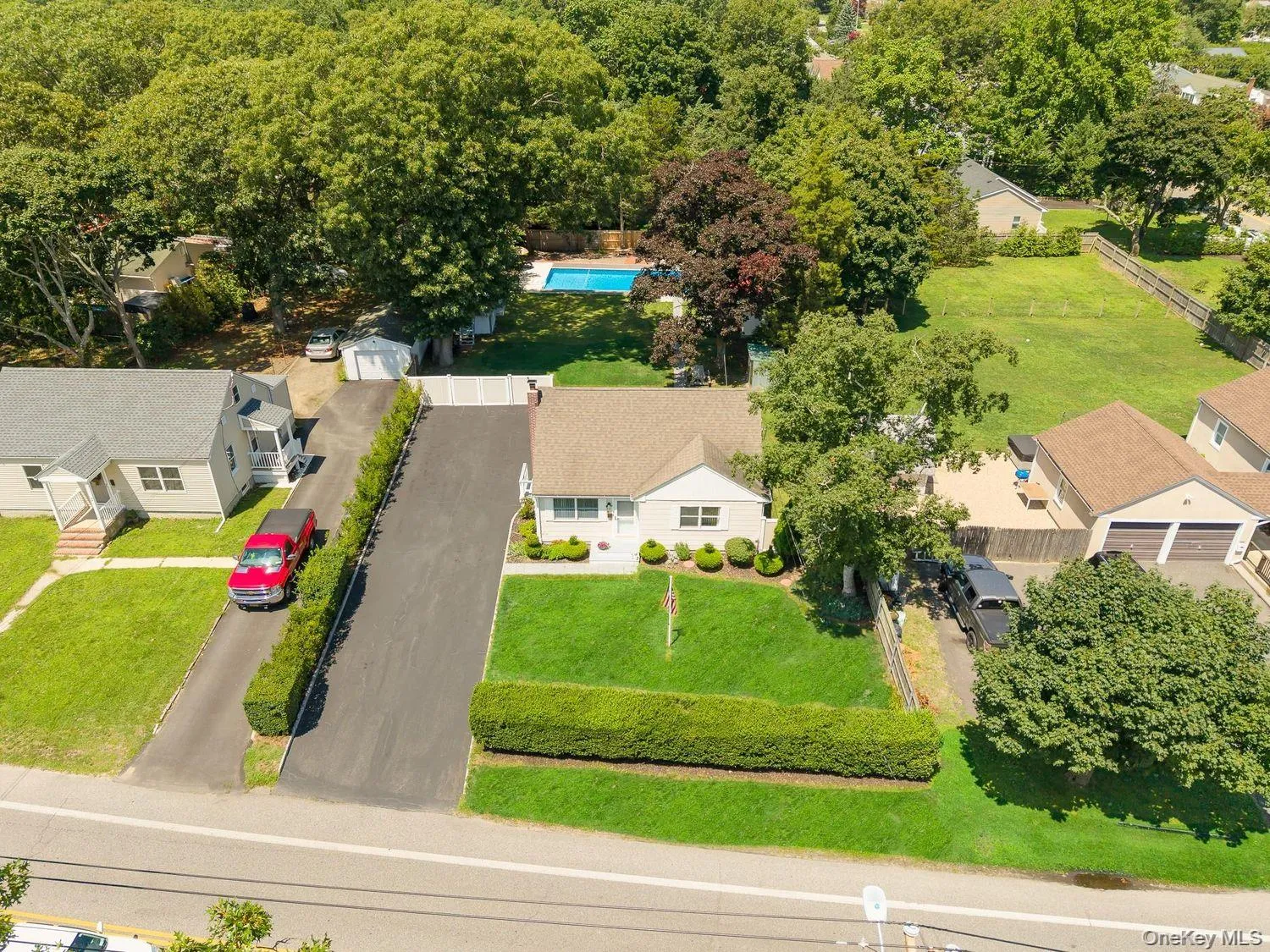 60 Hubbard Avenue, Riverhead, NY, 3 Bedrooms Bedrooms, 8 Rooms Rooms,2 BathroomsBathrooms,Residential,For Rent,Hubbard,0,1031536 60 Hubbard Avenue, Riverhead, NY, 3 Bedrooms Bedrooms, 8 Rooms Rooms,2 BathroomsBathrooms,Residential,For Rent,Hubbard,0,1031536