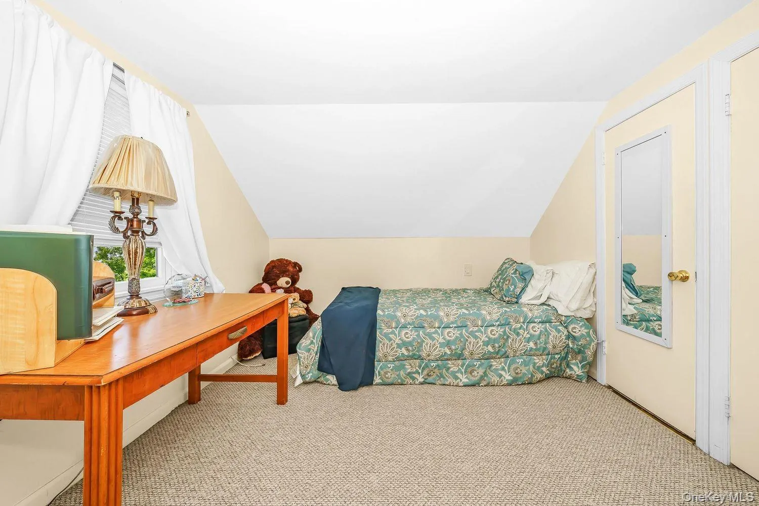60 Hubbard Avenue, Riverhead, NY, 3 Bedrooms Bedrooms, 8 Rooms Rooms,2 BathroomsBathrooms,Residential,For Rent,Hubbard,0,1031536 60 Hubbard Avenue, Riverhead, NY, 3 Bedrooms Bedrooms, 8 Rooms Rooms,2 BathroomsBathrooms,Residential,For Rent,Hubbard,0,1031536
