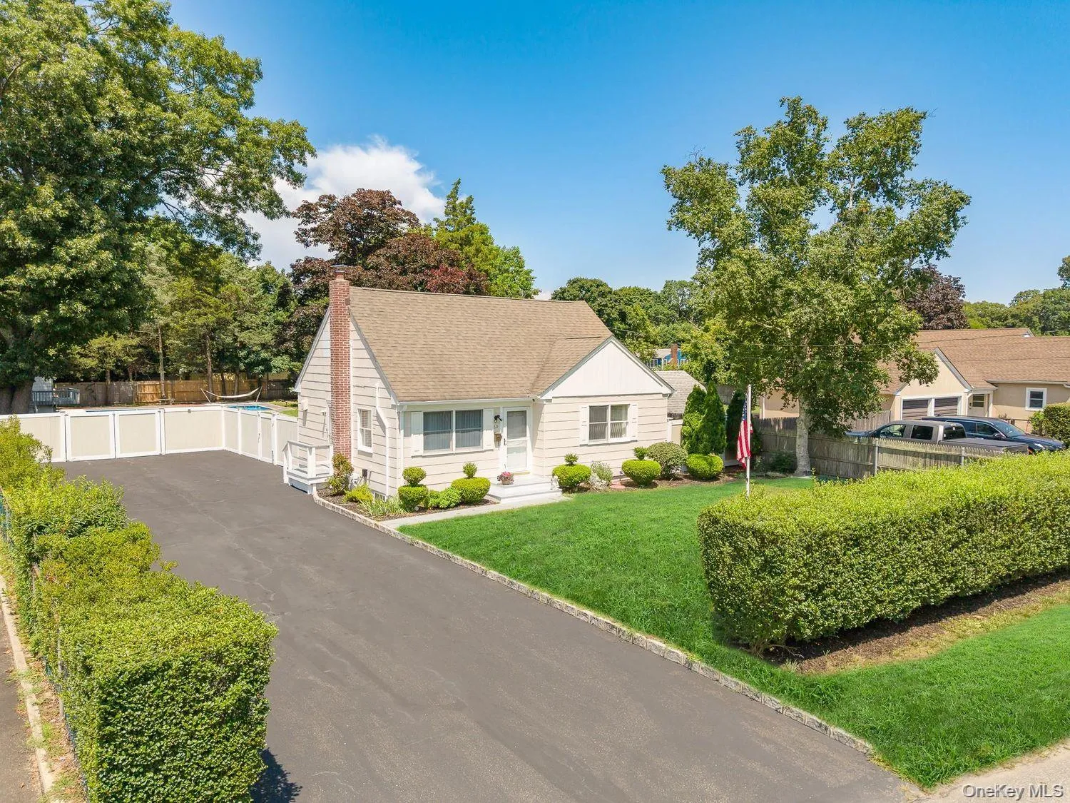 60 Hubbard Avenue, Riverhead, NY, 3 Bedrooms Bedrooms, 8 Rooms Rooms,2 BathroomsBathrooms,Residential,For Rent,Hubbard,0,1031536 60 Hubbard Avenue, Riverhead, NY, 3 Bedrooms Bedrooms, 8 Rooms Rooms,2 BathroomsBathrooms,Residential,For Rent,Hubbard,0,1031536