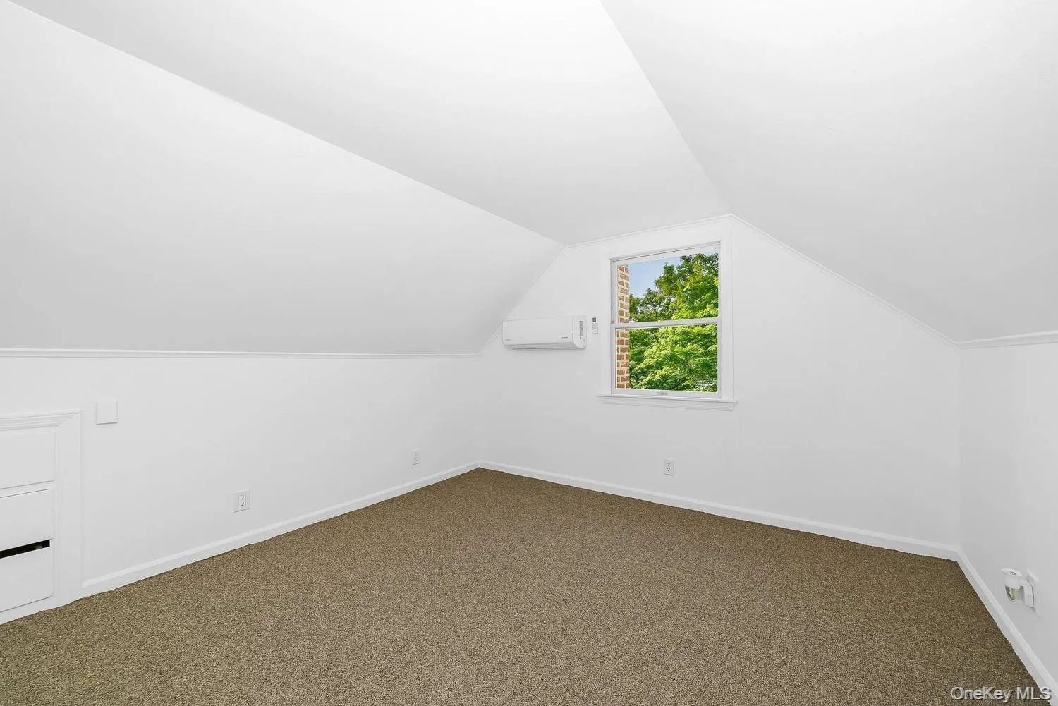 60 Hubbard Avenue, Riverhead, NY, 3 Bedrooms Bedrooms, 8 Rooms Rooms,2 BathroomsBathrooms,Residential,For Rent,Hubbard,0,1031536 60 Hubbard Avenue, Riverhead, NY, 3 Bedrooms Bedrooms, 8 Rooms Rooms,2 BathroomsBathrooms,Residential,For Rent,Hubbard,0,1031536