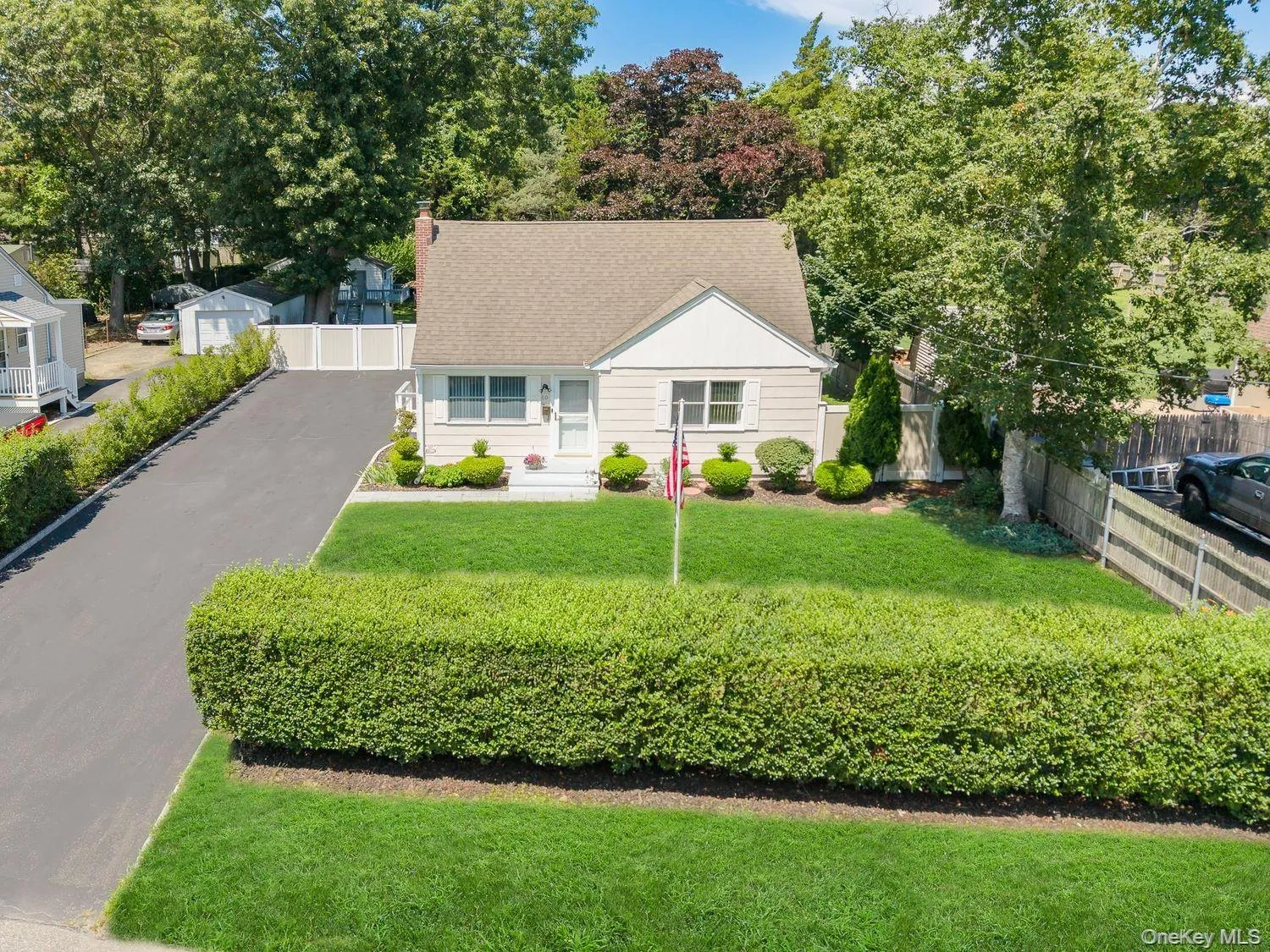 60 Hubbard Avenue, Riverhead, NY, 3 Bedrooms Bedrooms, 8 Rooms Rooms,2 BathroomsBathrooms,Residential,For Rent,Hubbard,0,1031536 60 Hubbard Avenue, Riverhead, NY, 3 Bedrooms Bedrooms, 8 Rooms Rooms,2 BathroomsBathrooms,Residential,For Rent,Hubbard,0,1031536